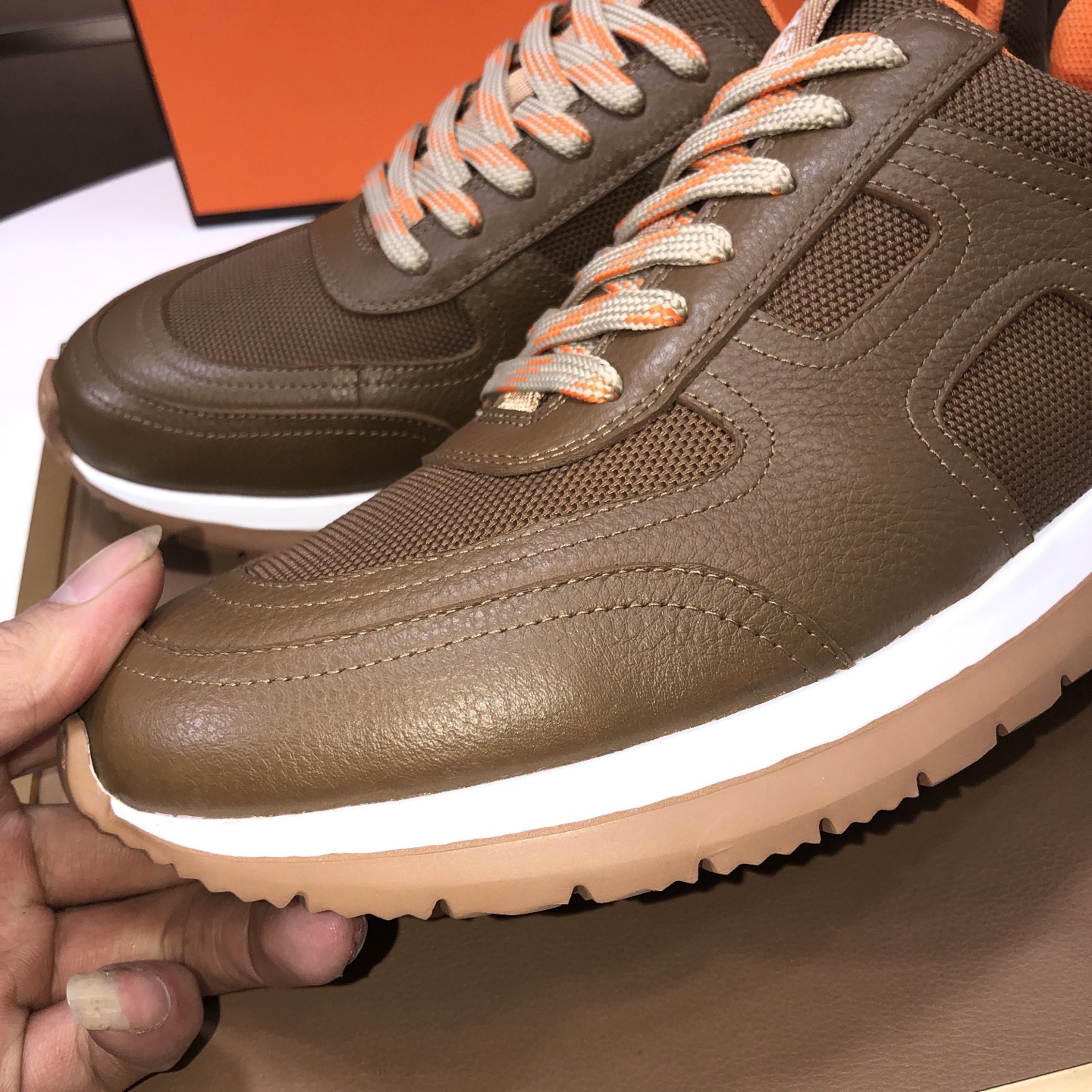 Hermes Men's Low-Top Sneakers - Italian Leather, Comfortable & Stylish 8 i1744224050249 9387 0 6
