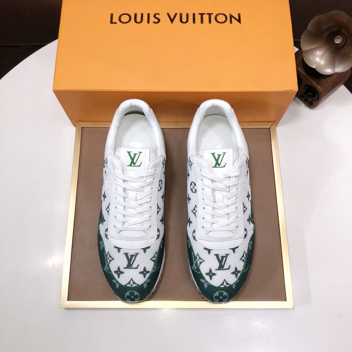 NO:277486,【LOUIS VUITTON】Original list Couple model LV Louis Vuitton *--Top version LV classic trendy shoes!  Use imported original cowhide with water-dyed cowhide inner lining. Original wear-resistant rubber outsole!  High-quality quality!  Women's code 36-39 Men's code 39-46 (45 46 customized),,louis vuitton,louis vuitton,louis vuitton,cowhide19860909【LOUIS VUITTON】原单 情侣款LV路易威登 *——顶级版本 LV经典潮鞋！选用进口原版牛皮 水染牛皮内里.原版耐磨橡胶大底！高品质精品！女款码36-39 男款码数 39-46(45 46定做),,louis vuitton,louis vuitton,louis vuitton,cowhide,Men's shoes