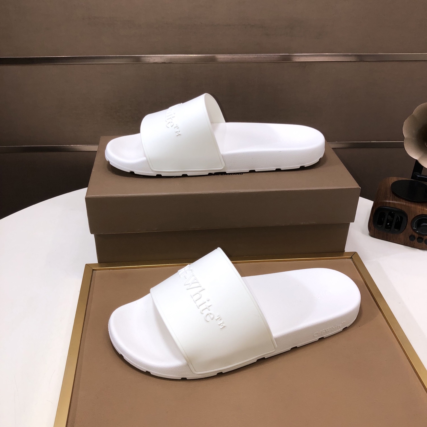 lote de fábrica [off-white] zapatillas originales una a una réplica despiadada bienes de alta calida