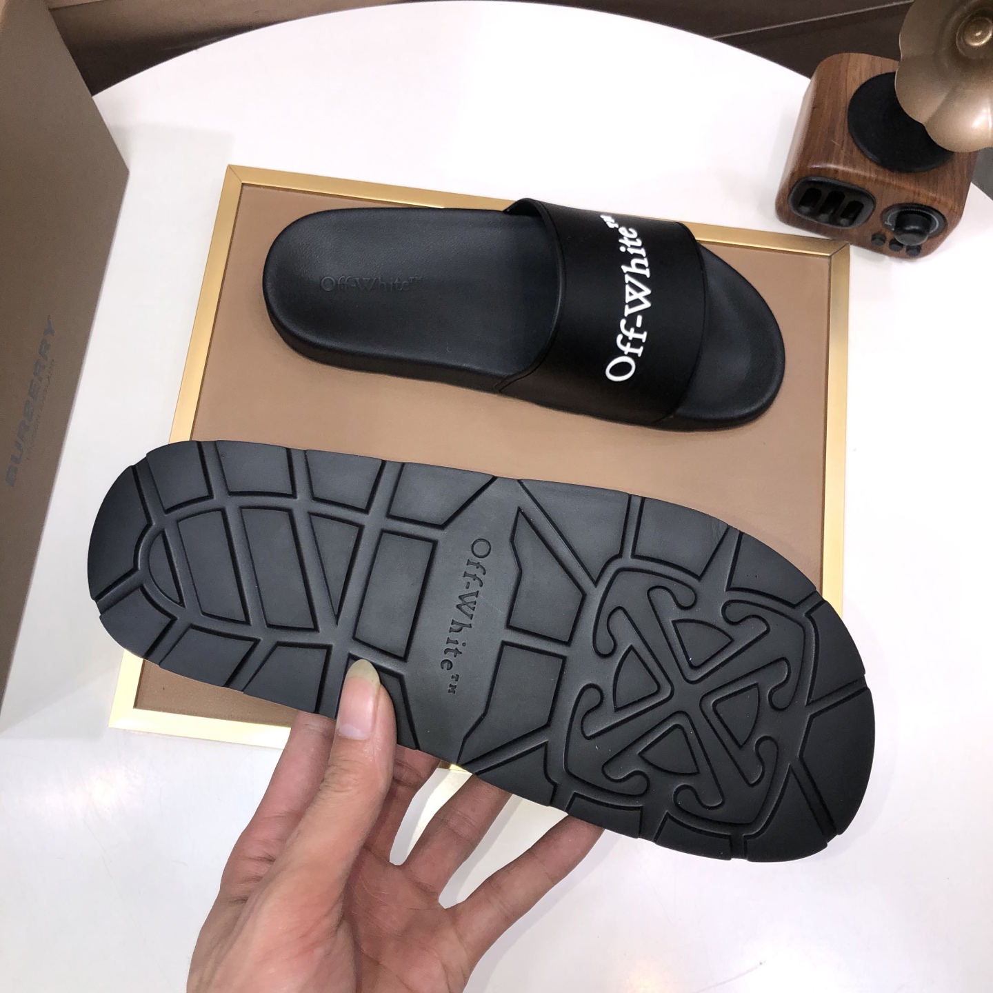 lote de fábrica [off-white] zapatillas originales una a una réplica despiadada bienes de alta calida