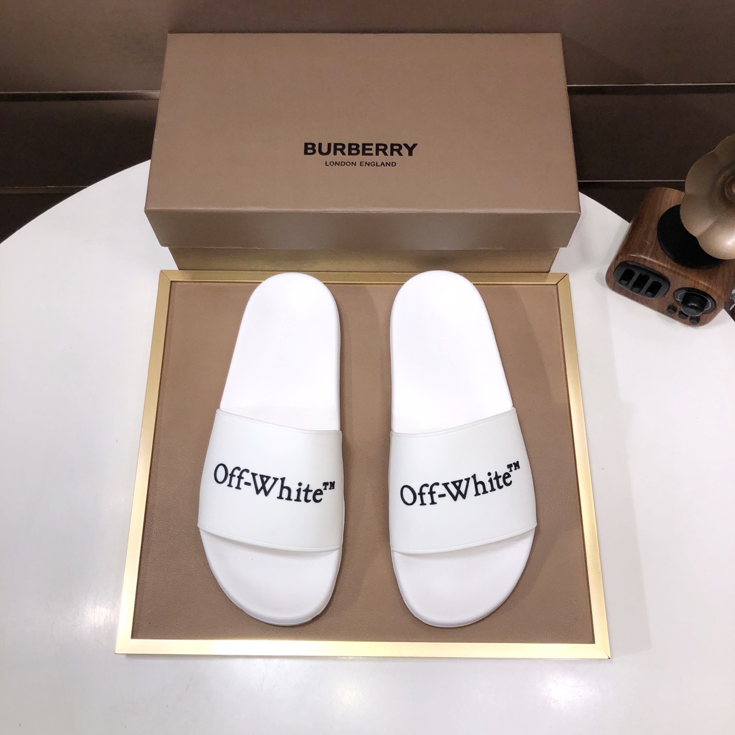 lote de fábrica [off-white] zapatillas originales una a una réplica despiadada bienes de alta calida