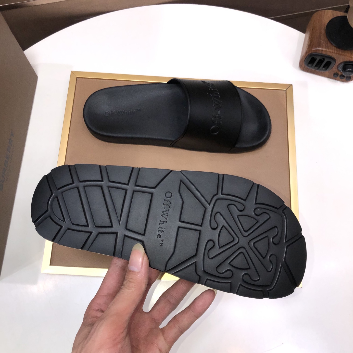 lote de fábrica [off-white] zapatillas originales una a una réplica despiadada bienes de alta calida