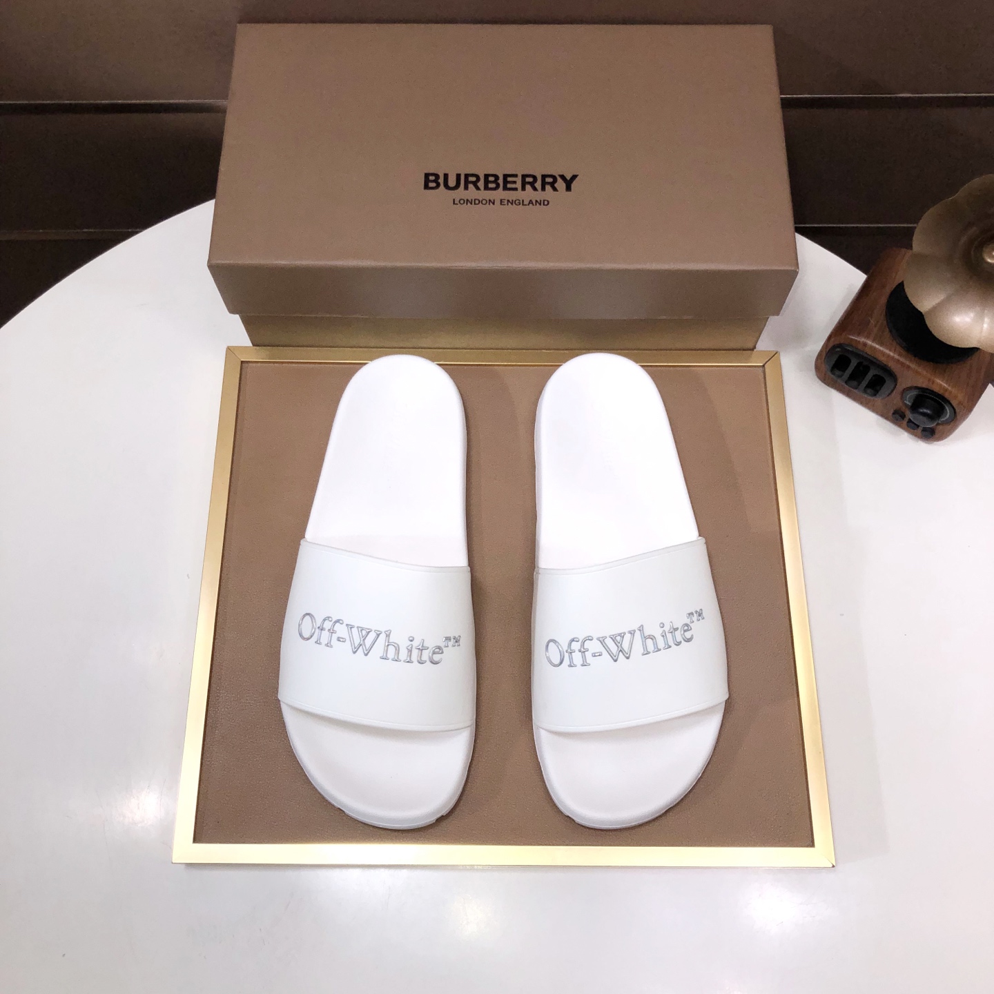 lote de fábrica [off-white] zapatillas originales una a una réplica despiadada bienes de alta calida