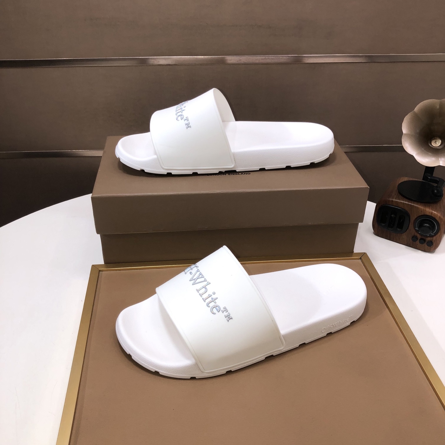 lote de fábrica [off-white] zapatillas originales una a una réplica despiadada bienes de alta calida
