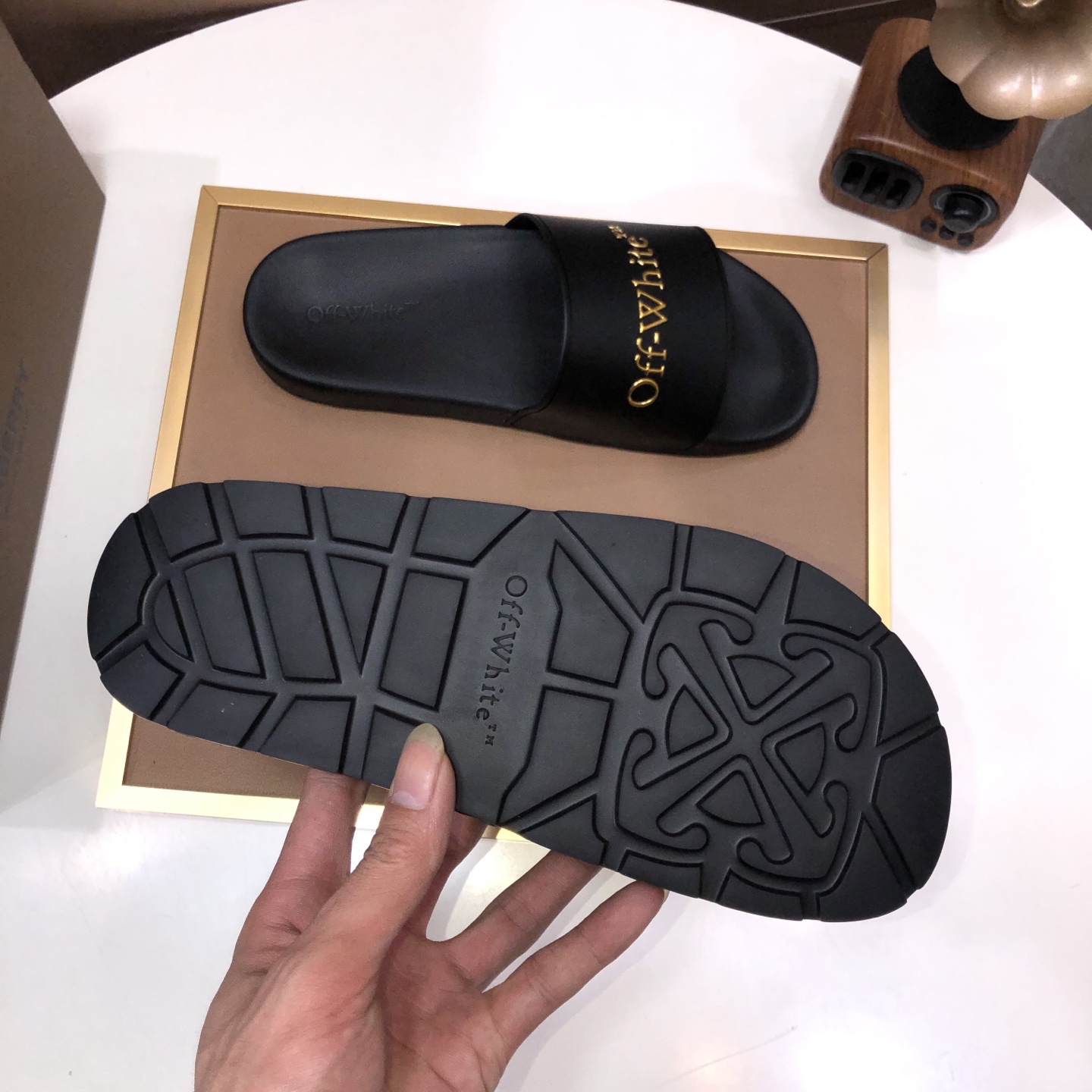 lote de fábrica [off-white] zapatillas originales una a una réplica despiadada bienes de alta calida