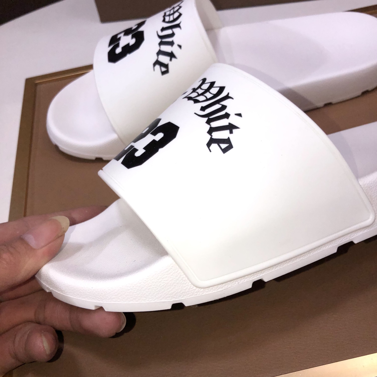 lote de fábrica [off-white] zapatillas originales una a una réplica despiadada bienes de alta calida