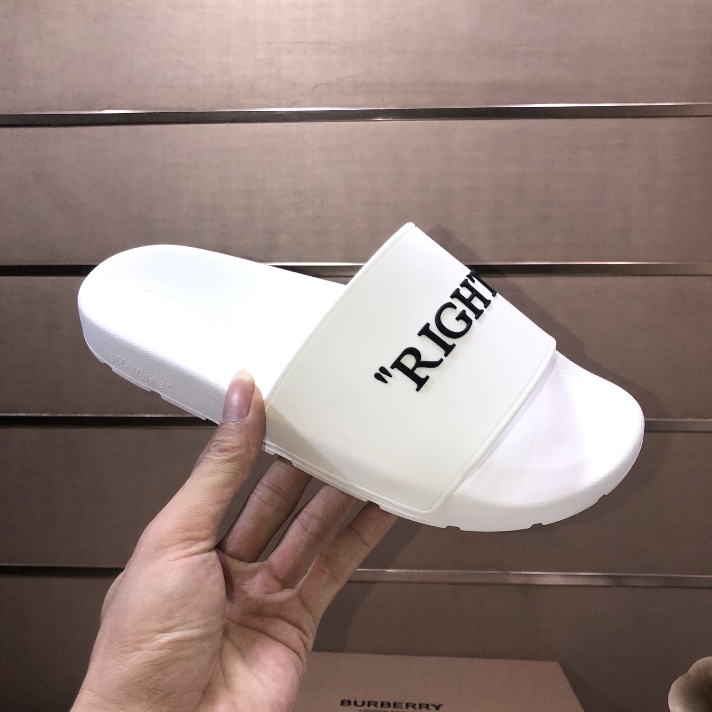 lote de fábrica [off-white] zapatillas originales una a una réplica despiadada bienes de alta calida