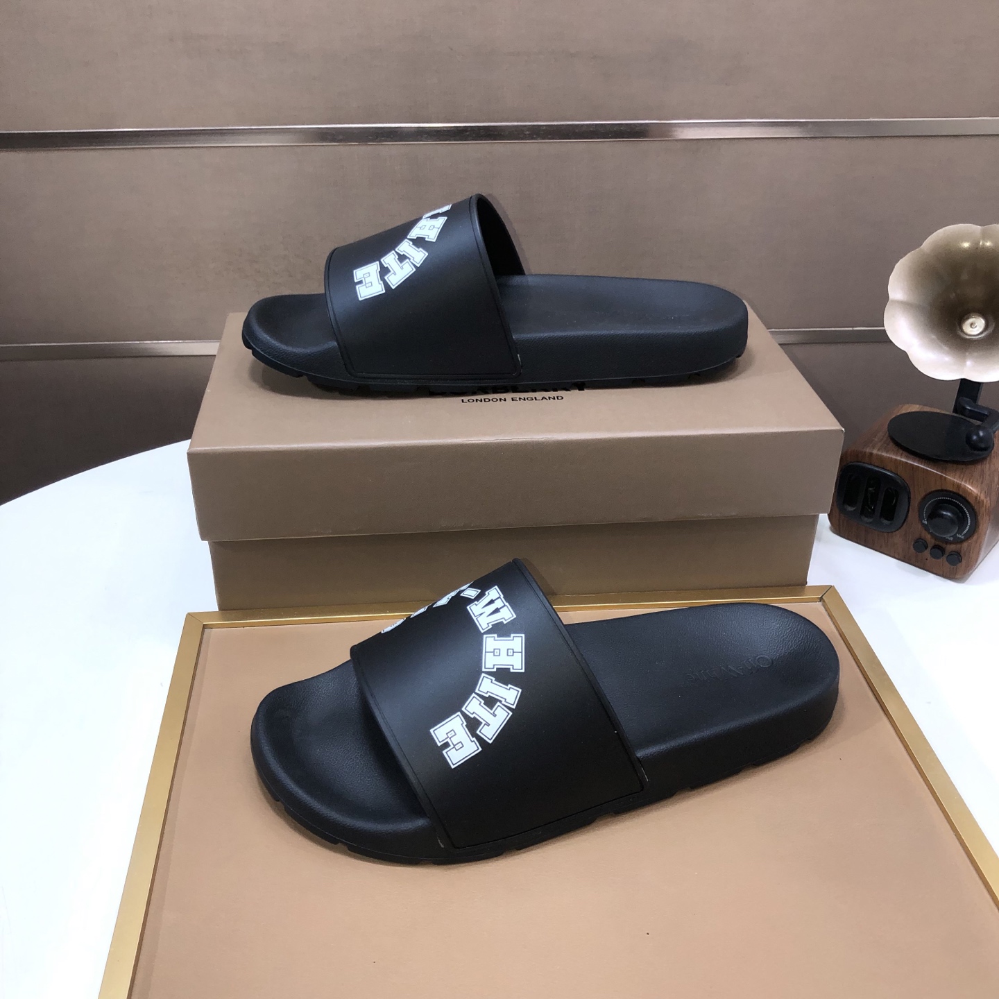 lote de fábrica [off-white] zapatillas originales una a una réplica despiadada bienes de alta calida