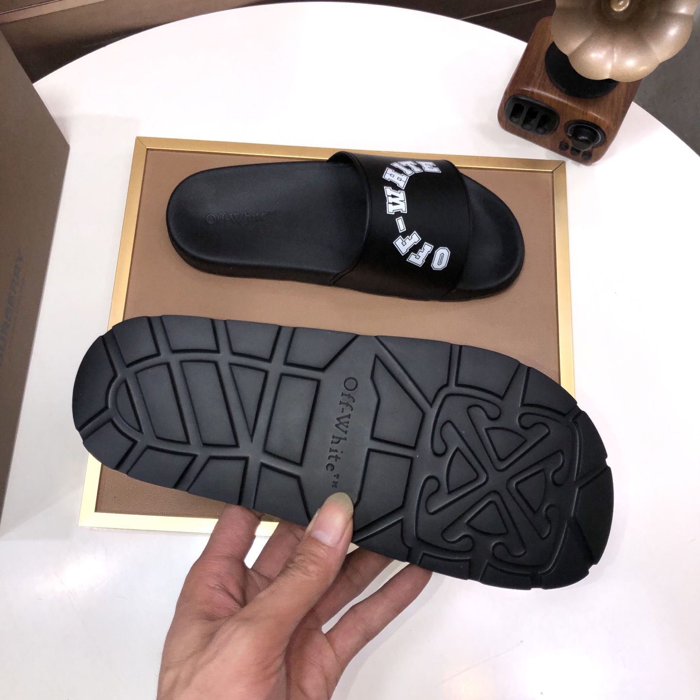 lote de fábrica [off-white] zapatillas originales una a una réplica despiadada bienes de alta calida