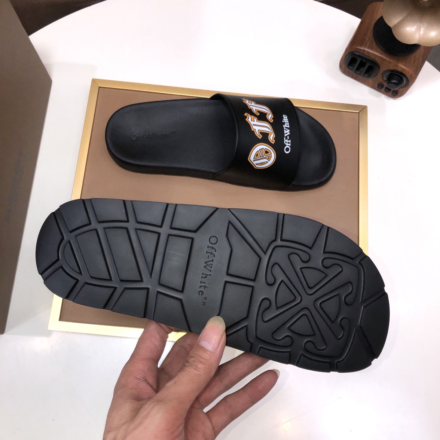 lote de fábrica [off-white] zapatillas originales una a una réplica despiadada bienes de alta calida