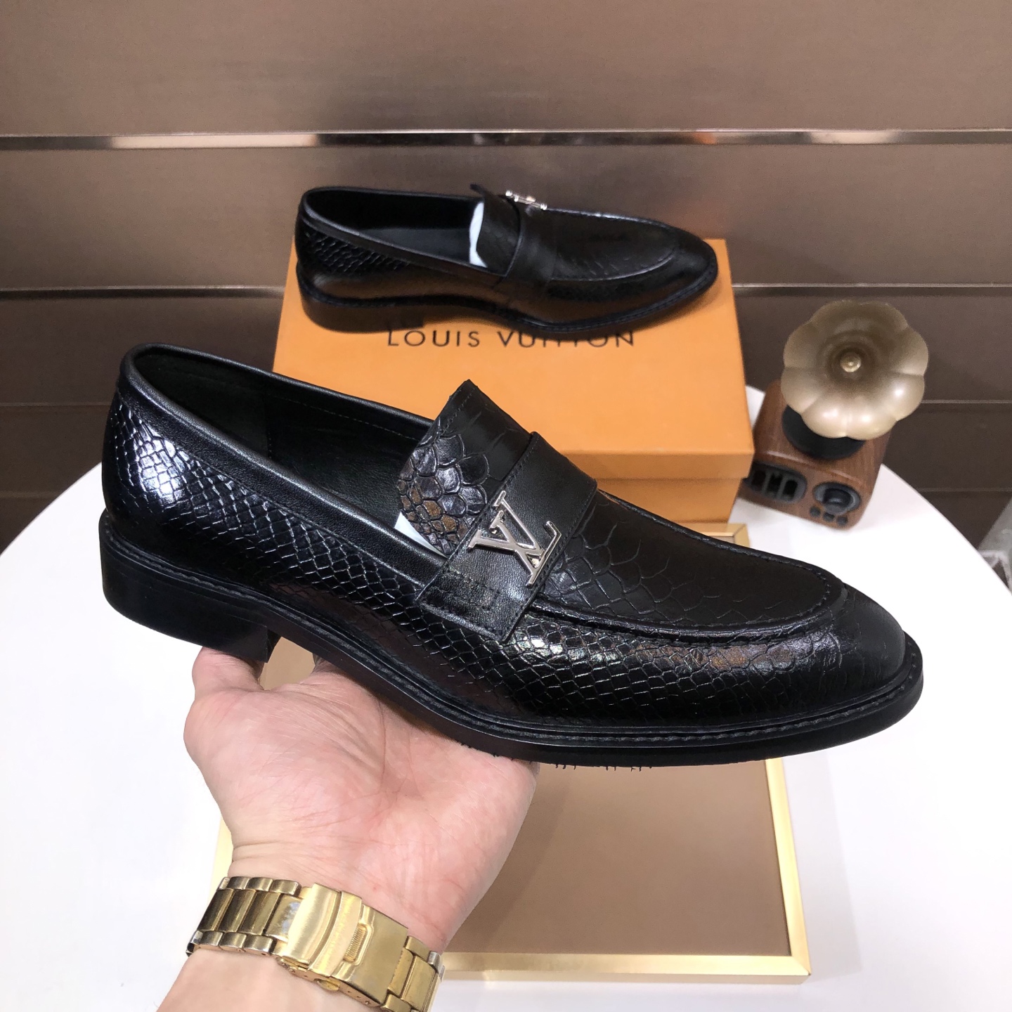 Louis Vuitton Men's Formal Loafers - Luxurious Style, Premium Leather 6 i1745430012370 691 0 4