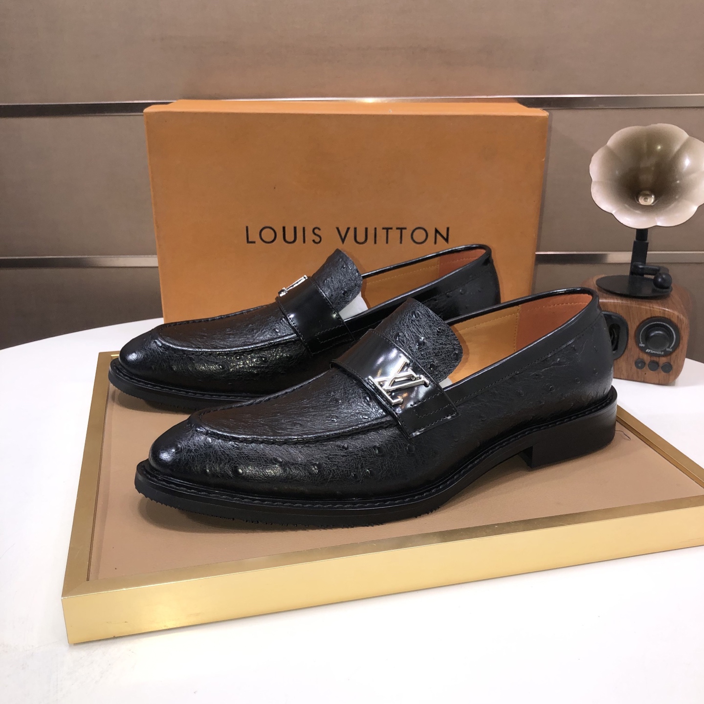 Louis Vuitton Men's Black Leather Loafers with Ostrich Skin Texture 4 i1745430051577 1395 0 2