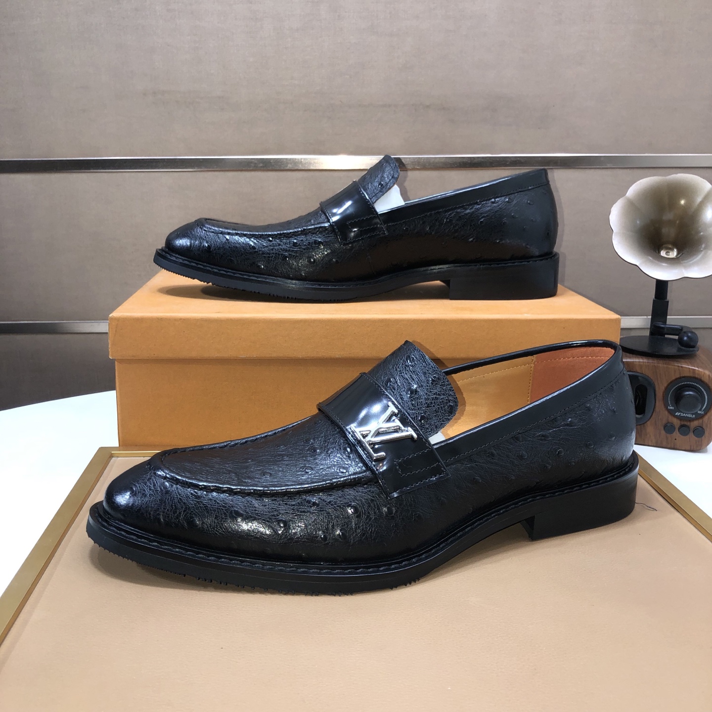 Louis Vuitton Men's Black Leather Loafers with Ostrich Skin Texture 7 i1745430052337 8170 0 5