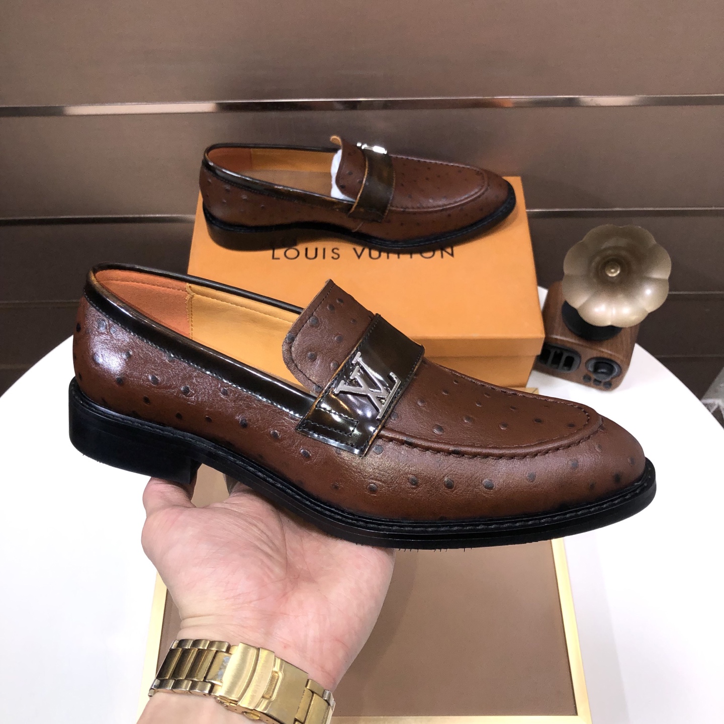 Louis Vuitton Men's Dress Shoes - Premium Leather, Luxurious Style 6 i1745430078864 710 0 4