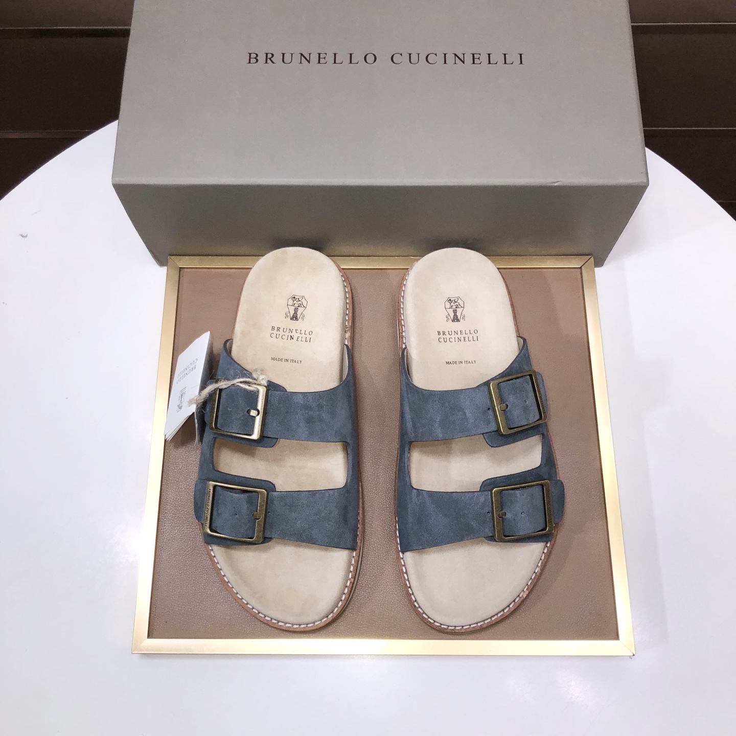 NO:358134,: Brand BC Size 38–44 (45 customized) Grade counter Original list Material original upper Wear-resistant Lightweight Soft Comfortable Outsole Style category Summer new slippers Young and fashionable Feet comfortable Multi-color optional, Slippers19860909: 品牌BC 码数38–44（45定制） 等级专柜 原单 材料原版鞋面 耐磨轻便柔软舒适大底 款式类别夏季新款拖鞋 年轻时尚 脚感舒适 颜色多色可选,,slippers,Men's shoes