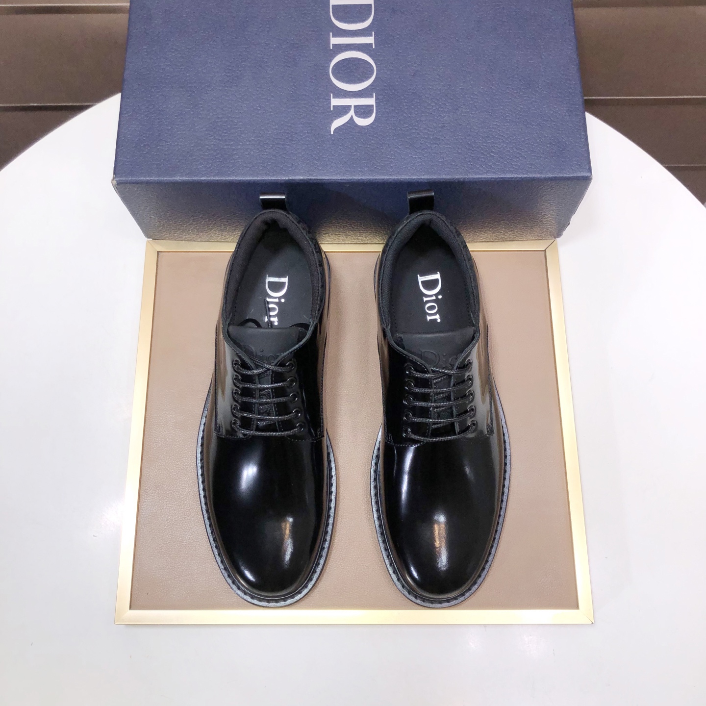 NO:929874,[Dior] (water-dyed cowhide lining) Dior original 1:1 high quality, imported original material, imported version of original cowhide, water-dyed cowhide lining, original TPU outsole, code number: 39-44 (customized at 38.45),, dior, dior, cowhide19860909【Dior】（水染牛皮内里）迪奥原版1:1高品质,进口原版料,进口版原牛皮,水染牛皮内里,原版TPU大底,码数:39-44（38.45定做）,,dior,dior,cowhide,Men's shoes