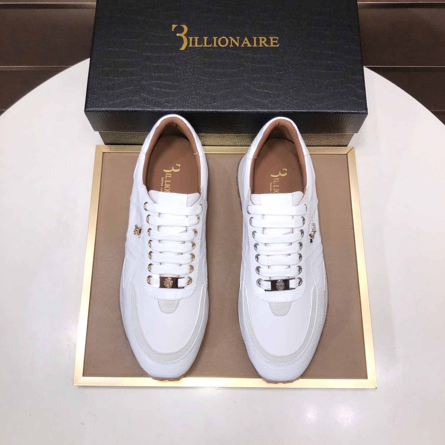 NO:782299,[3illionaire Millionaire] (original quality) official website world premiere, high-end brand of men's shoes, latest masterpiece imported from Italy, original special cowhide + imported cowhide lining, original toe-cap rubber outsole, soft and comfortable, making walking more convenient and comfortable!  Size: 38-44 (45 can be customized),,cowhide19860909【3illionaire 百万富翁】(原单品质)官网全球首发 男鞋高端品牌 最新力作意大利进口原版专用牛皮+进口牛皮内里原版包头橡胶大底 柔软舒适,让行走更加便捷舒适！尺码:38-44(45可定制),,cowhide,Men's shoes