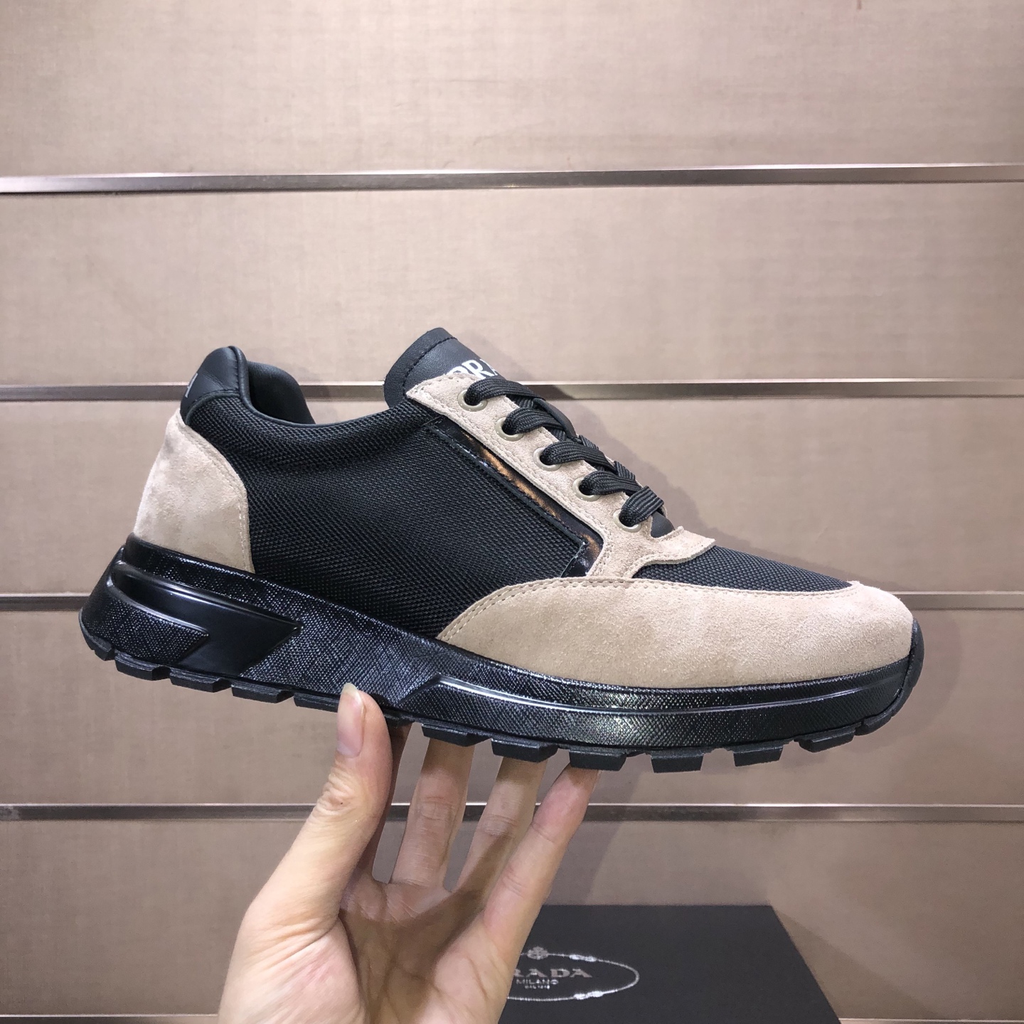 NO:853072,[PRADA] Top-quality original products, new seasonal styles, high-quality original products, top-grade imported calfskin and original imported glue, imported cowhide lining with original cowhide feet, original outsole!  Quality guaranteed!  Code 38-45 (45 customized),, prada, prada, cowhide19860909【普拉达PRADA】顶级原单,当季新款,高品质原单牛货,顶级进口小牛皮拼原版进口滴胶,内里进口牛皮配原版牛皮垫脚,原厂大底！品质保证！码38-45(45定做),,prada,prada,cowhide,Men's shoes