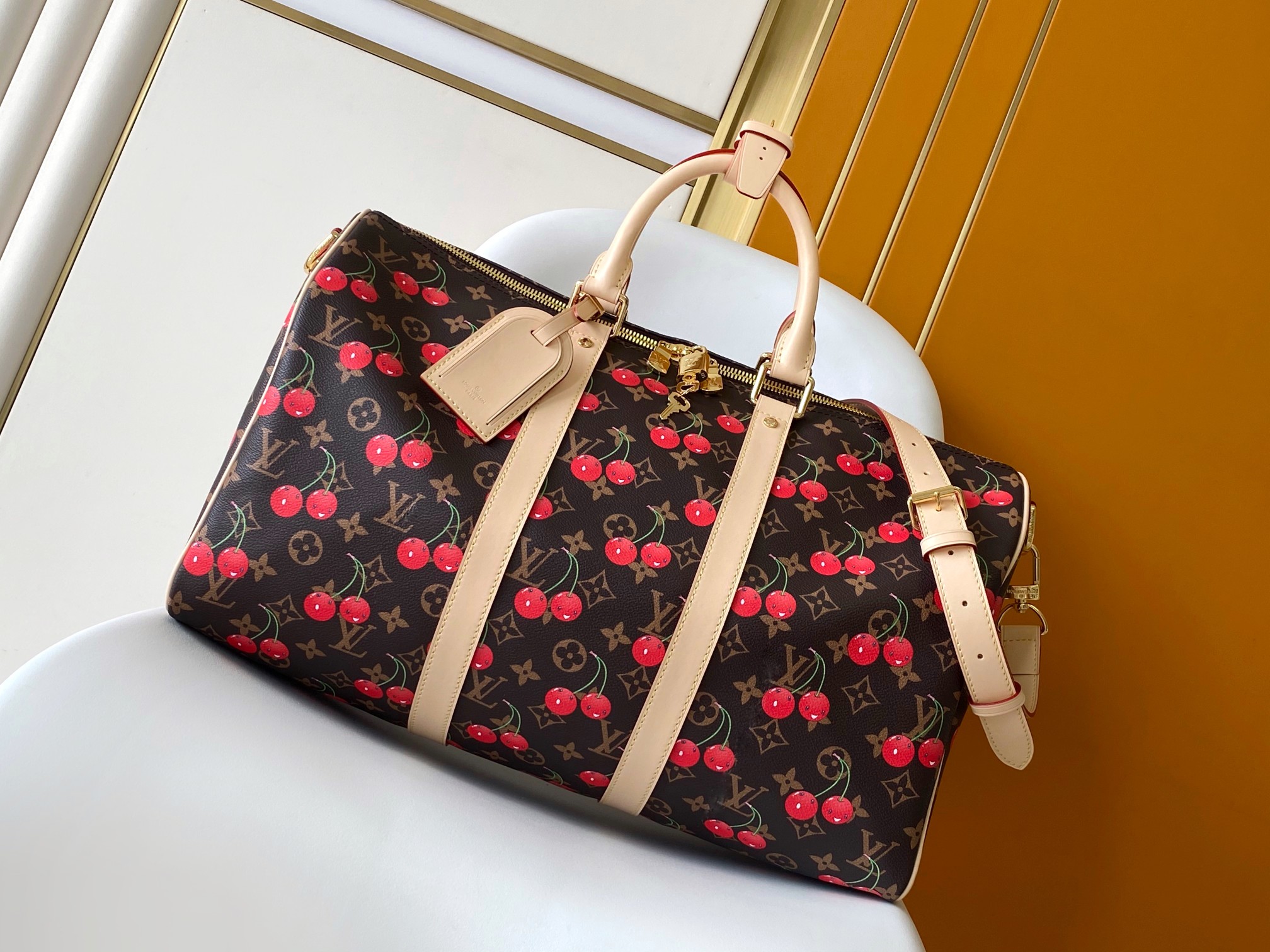 Louis Vuitton Keepall Bandoulière 45 Cherry Monogram Bolso de Viaje