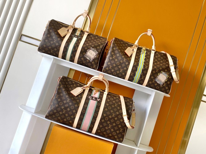 Louis Vuitton Monogram Canvas Keepall Travel Bag Classic Design, Durable Build 1 Louis Vuitton Monogram Canvas Keepall Travel Bag Classic Design, Durable Build