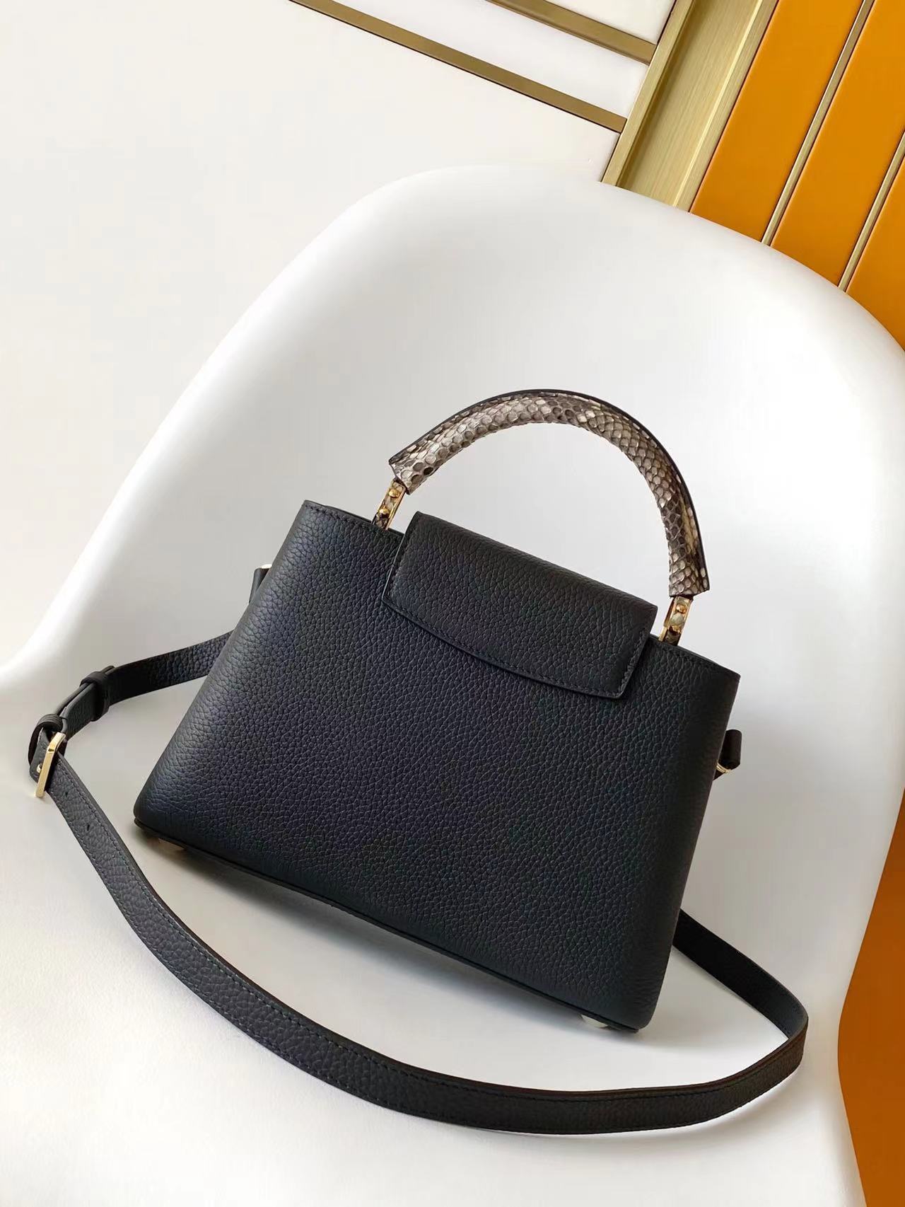 N85515白色 N85514黑色 特级原厂 动态163 2024 夏季款 Capucines 迷你手袋