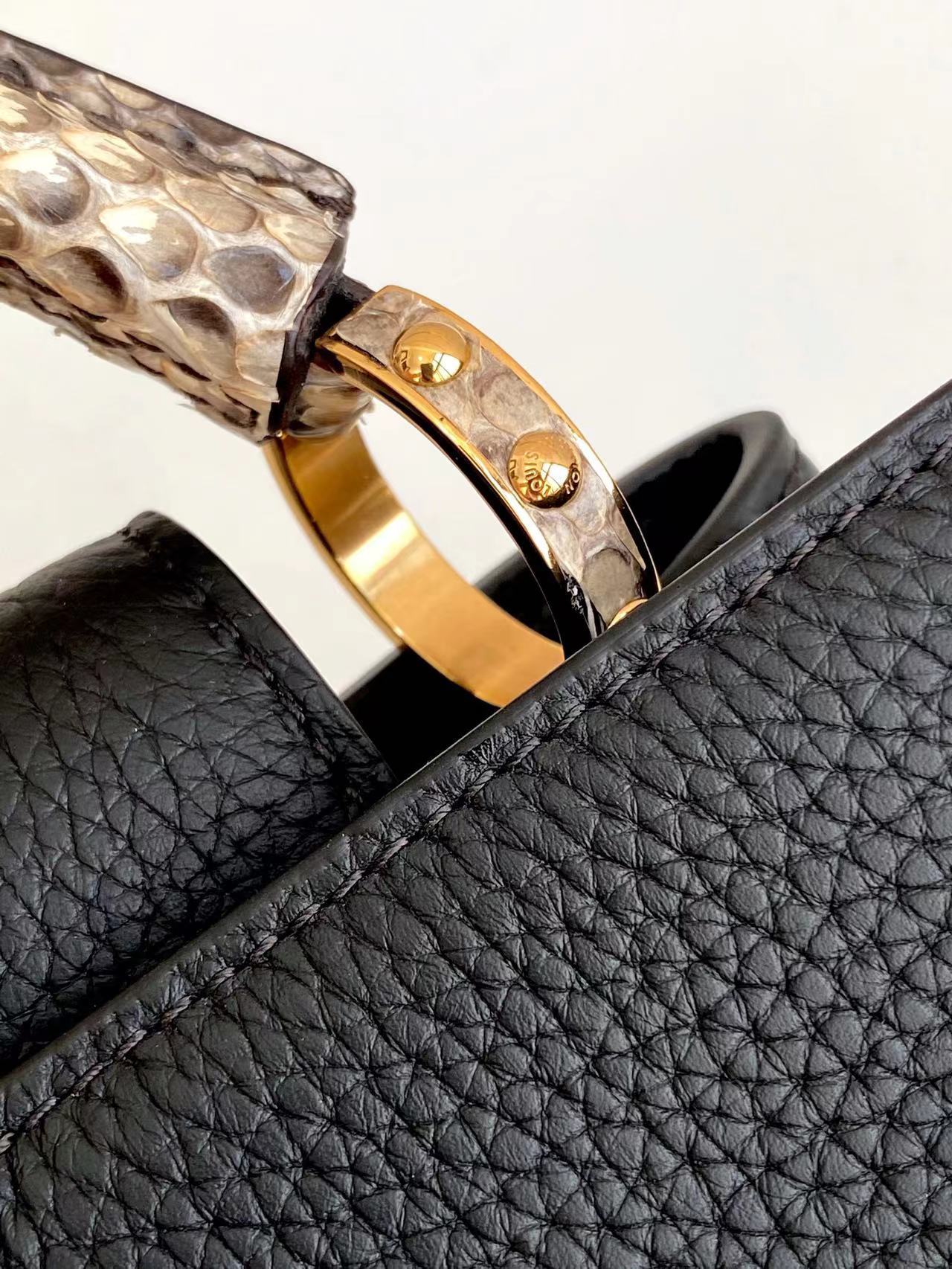 N85515白色 N85514黑色 特级原厂 动态163 2024 夏季款 Capucines 迷你手袋