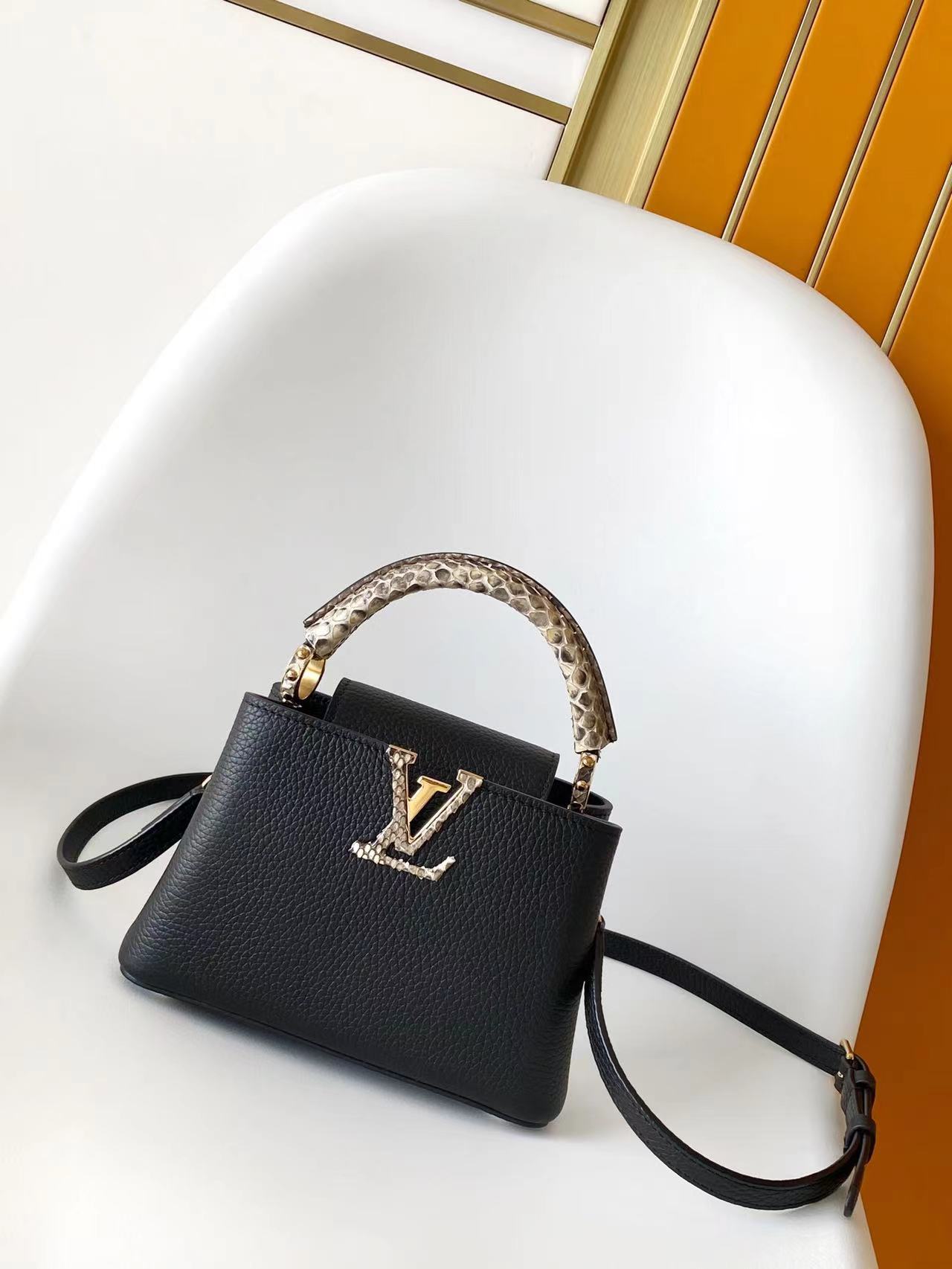 N85515白色 N85514黑色 特级原厂 动态163 2024 夏季款 Capucines 迷你手袋