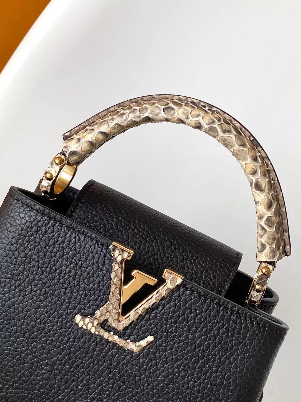 N85515白色 N85514黑色 特级原厂 动态163 2024 夏季款 Capucines 迷你手袋