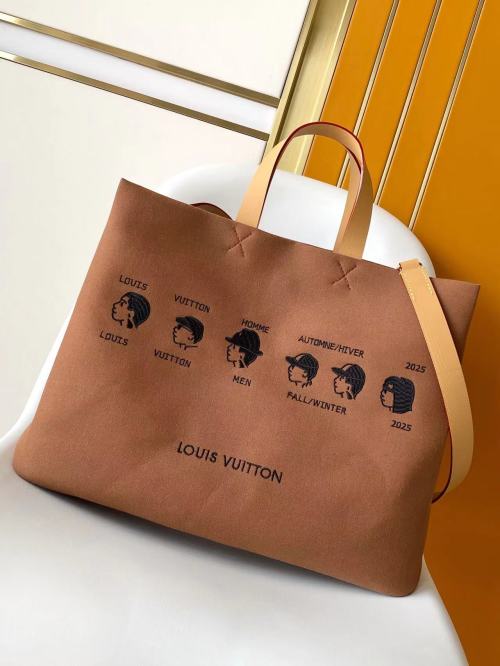 Louis Vuitton x Nigo Collection Tote Bag, 40 x 32 x 16 cm 1 Louis Vuitton x Nigo Collection Tote Bag, 40 x 32 x 16 cm