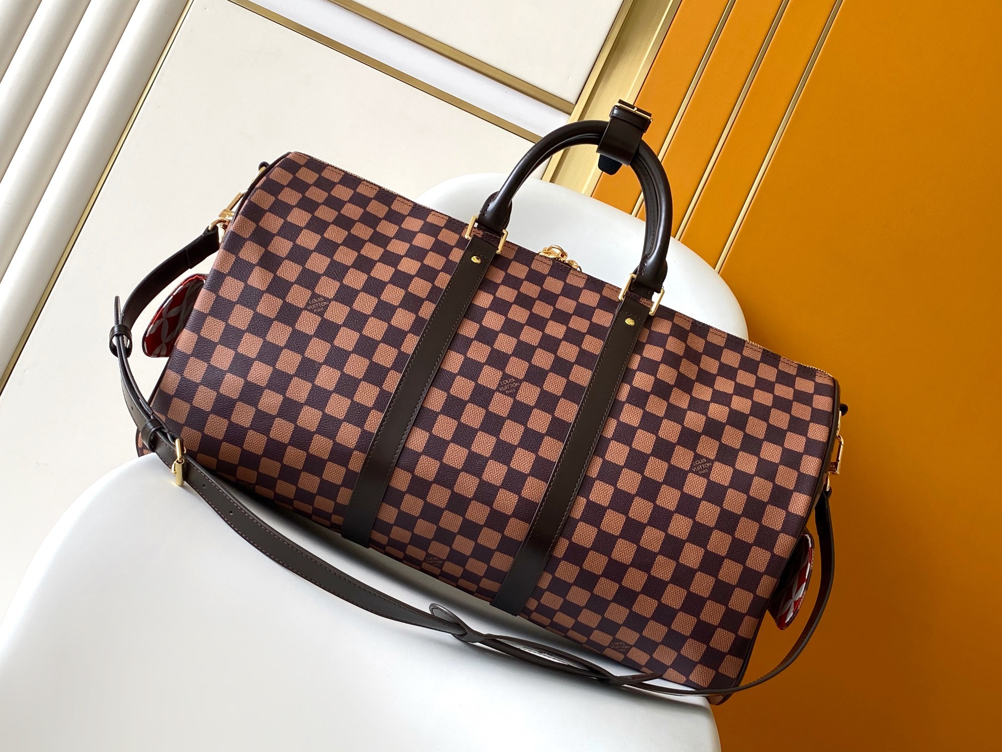 N40799啡格 163c01动态芯片 本款 Keepall Bandoulière 50 旅行袋取材