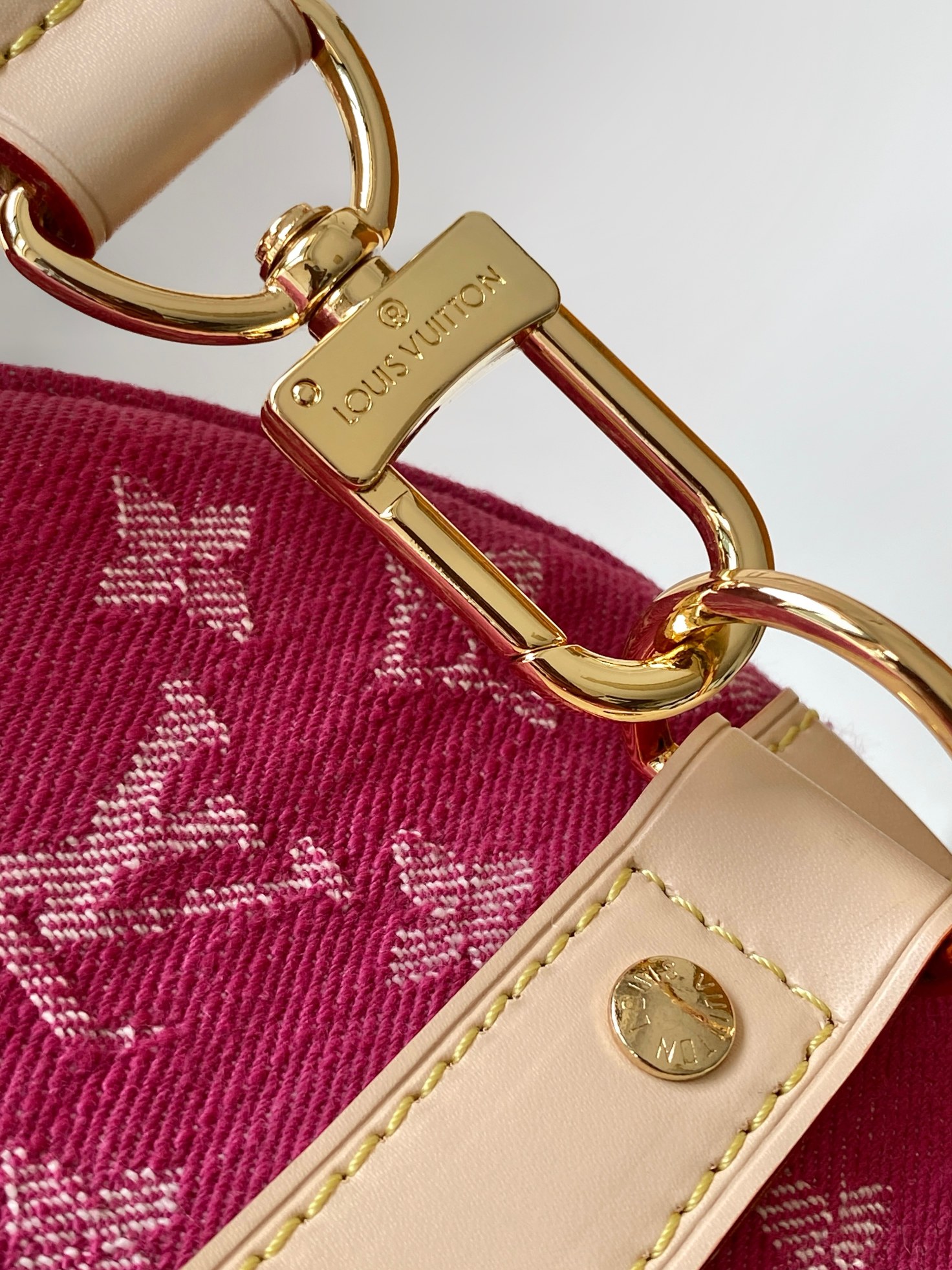 Louis Vuitton M27944玫红牛仔 163c01动态芯片