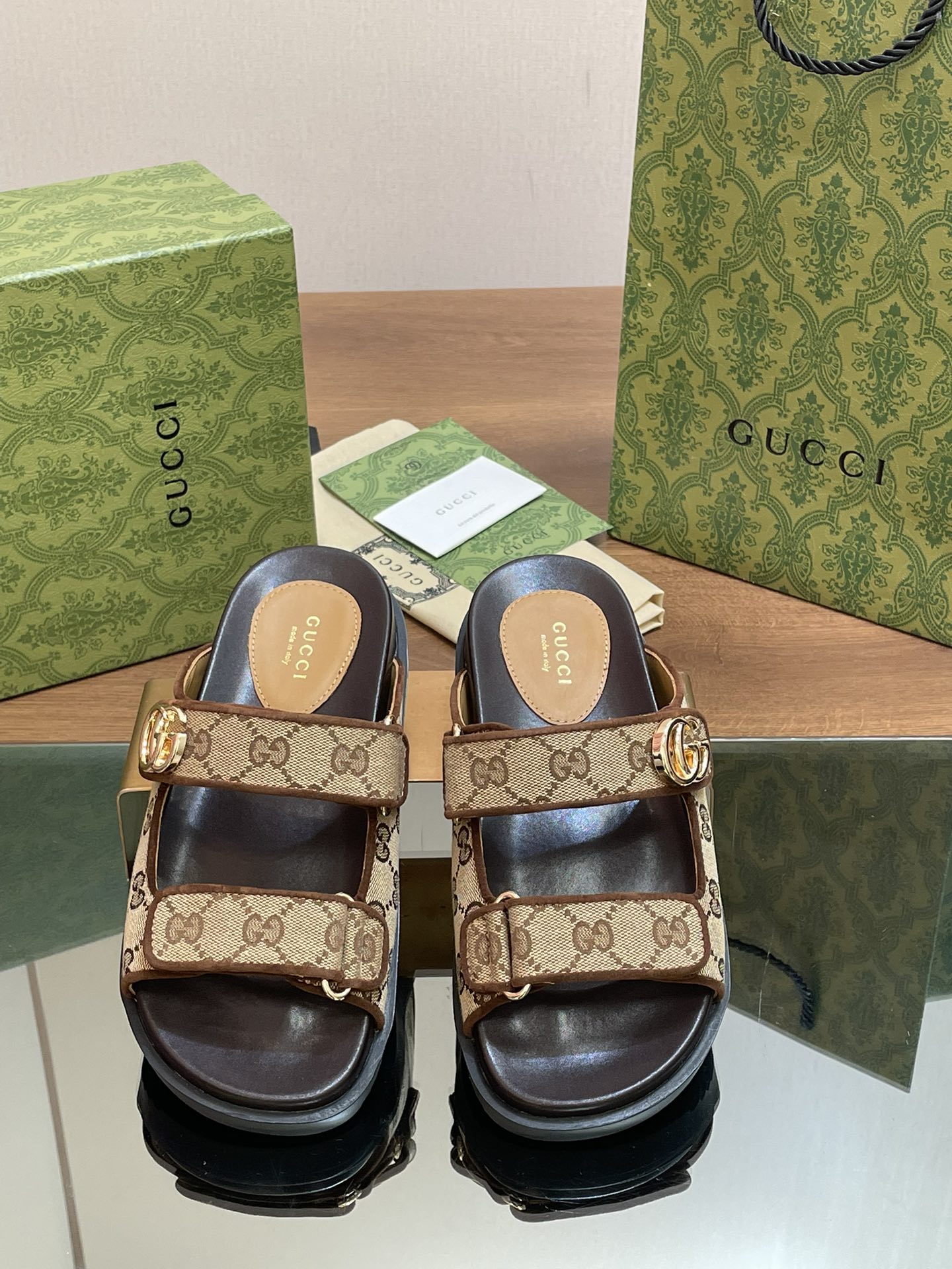 Migliore nuovo stile di replica
 Gucci Impeccabile
 Scarpe Sandali Pantofole Verde Unisex Denim Tessuto Pizzo Gomma Pelle pecora Collezione Primavera Spiaggia