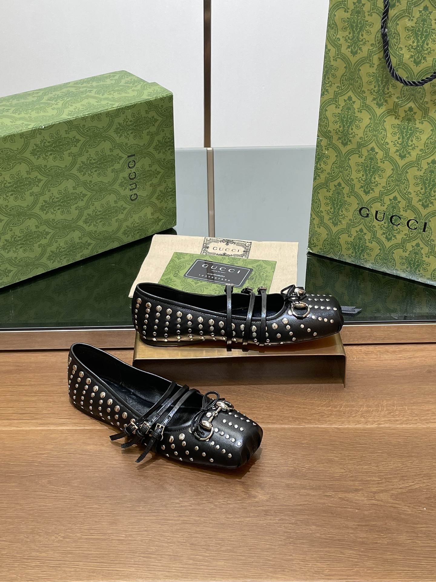 GUCCI 25早春 ホースビット バレエシューズ ランウェイモデル+アンコラレッド スタッズ カスタム輸入生地 輸入本革アウトソール