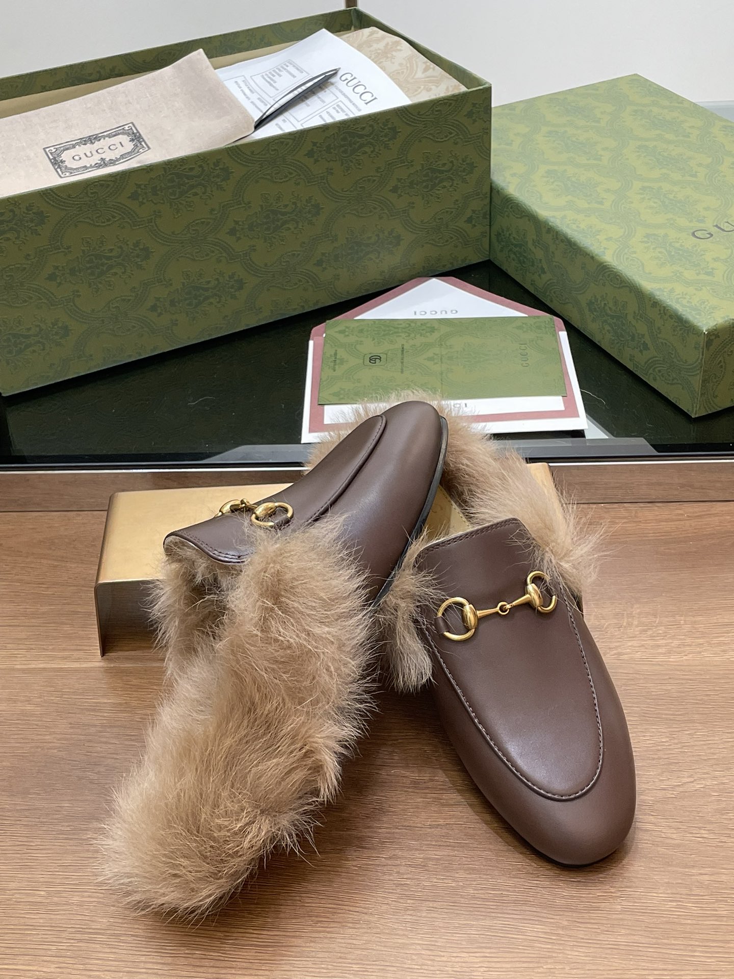 Gucci Princetown Leather Slipper with Horsebit - Comfort & Style 8 i1729234366 6011 5