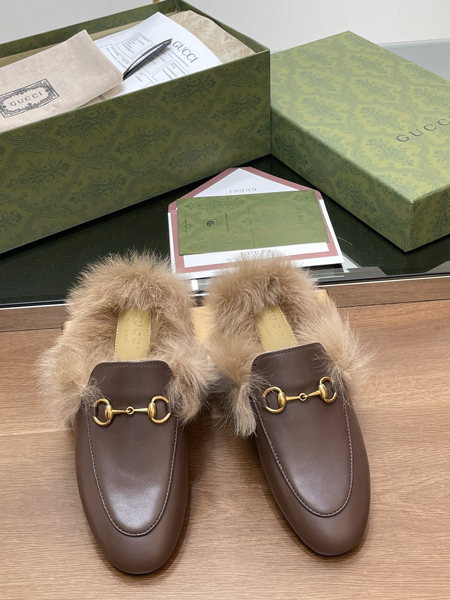 Gucci Princetown Leather Slipper with Horsebit - Comfort & Style 4 i1729234366 6183 6