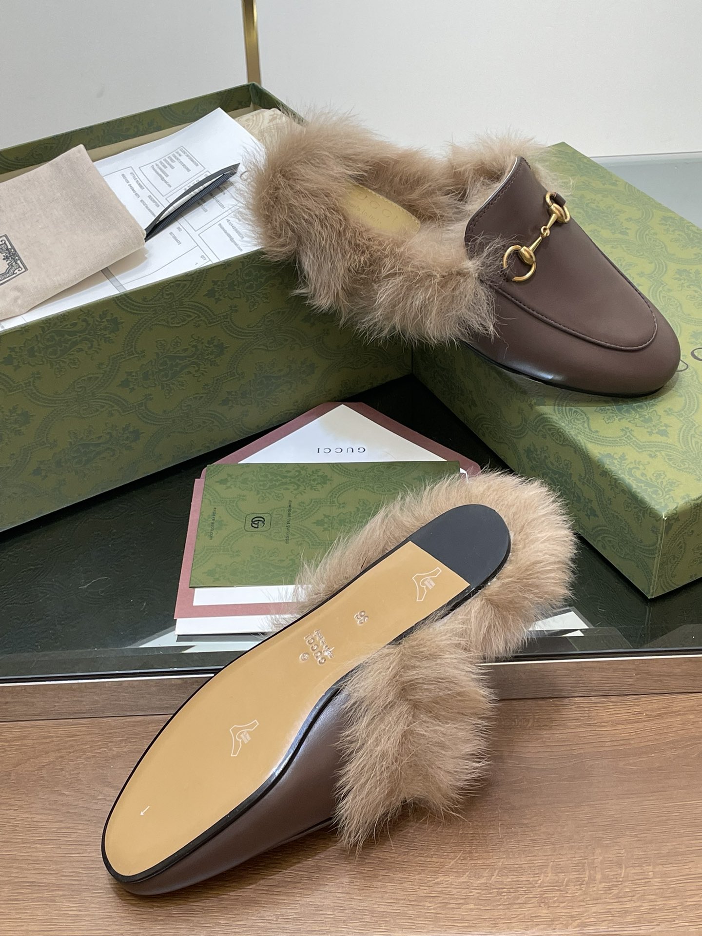 Gucci Princetown Leather Slipper with Horsebit - Comfort & Style 10 i1729234366 7170 1