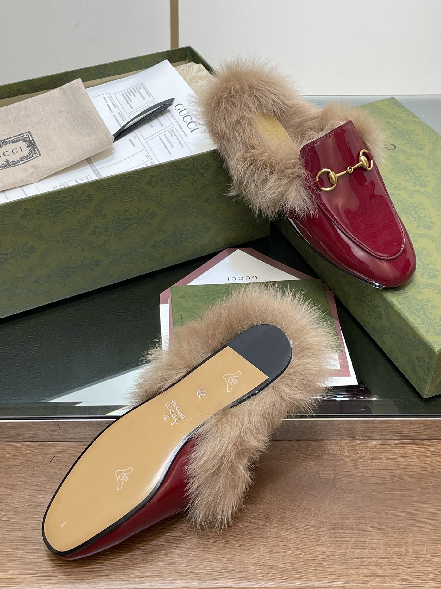 Gucci Princetown Leather Slipper with Horsebit - Classic Style & Comfort 10 i1729235672 7160 4