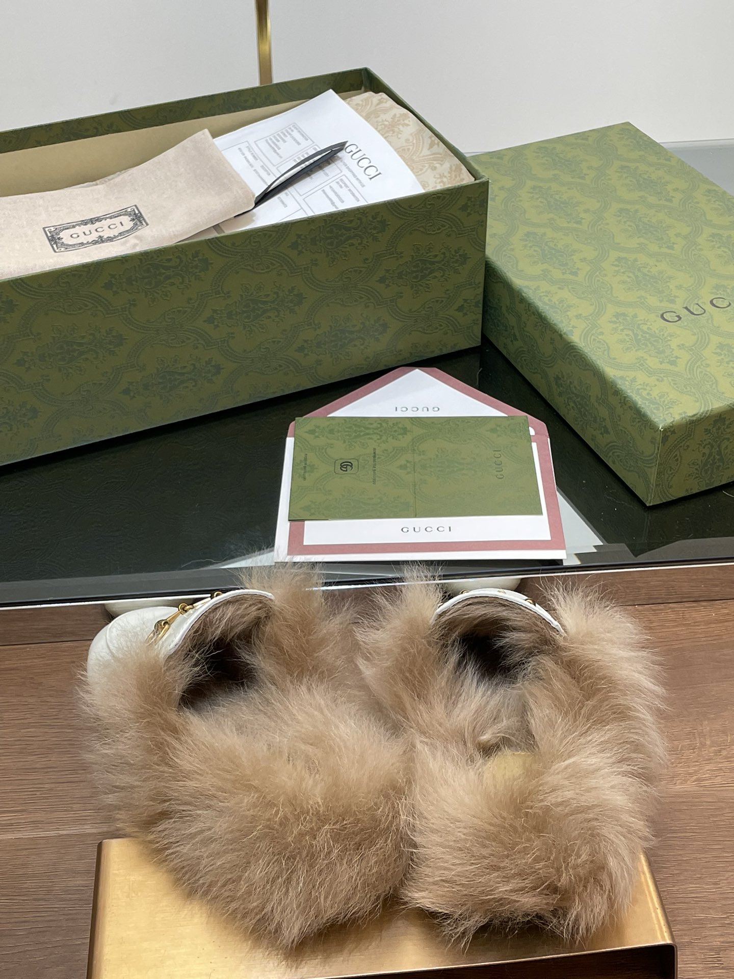 Gucci Princetown Leather Slipper with Horsebit - Luxurious & Timeless 9 i1729235790 5400 7