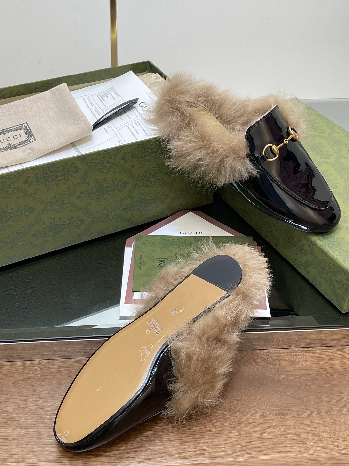 Gucci Princetown Leather Slipper with Horsebit - Luxurious & Timeless 10 i1729235830 2939 7