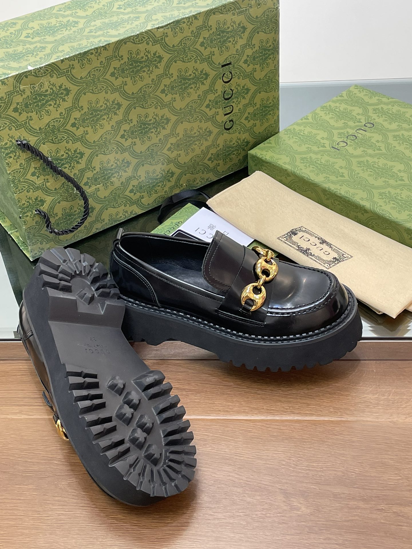 Gucci Luxury Footwear Collection 9