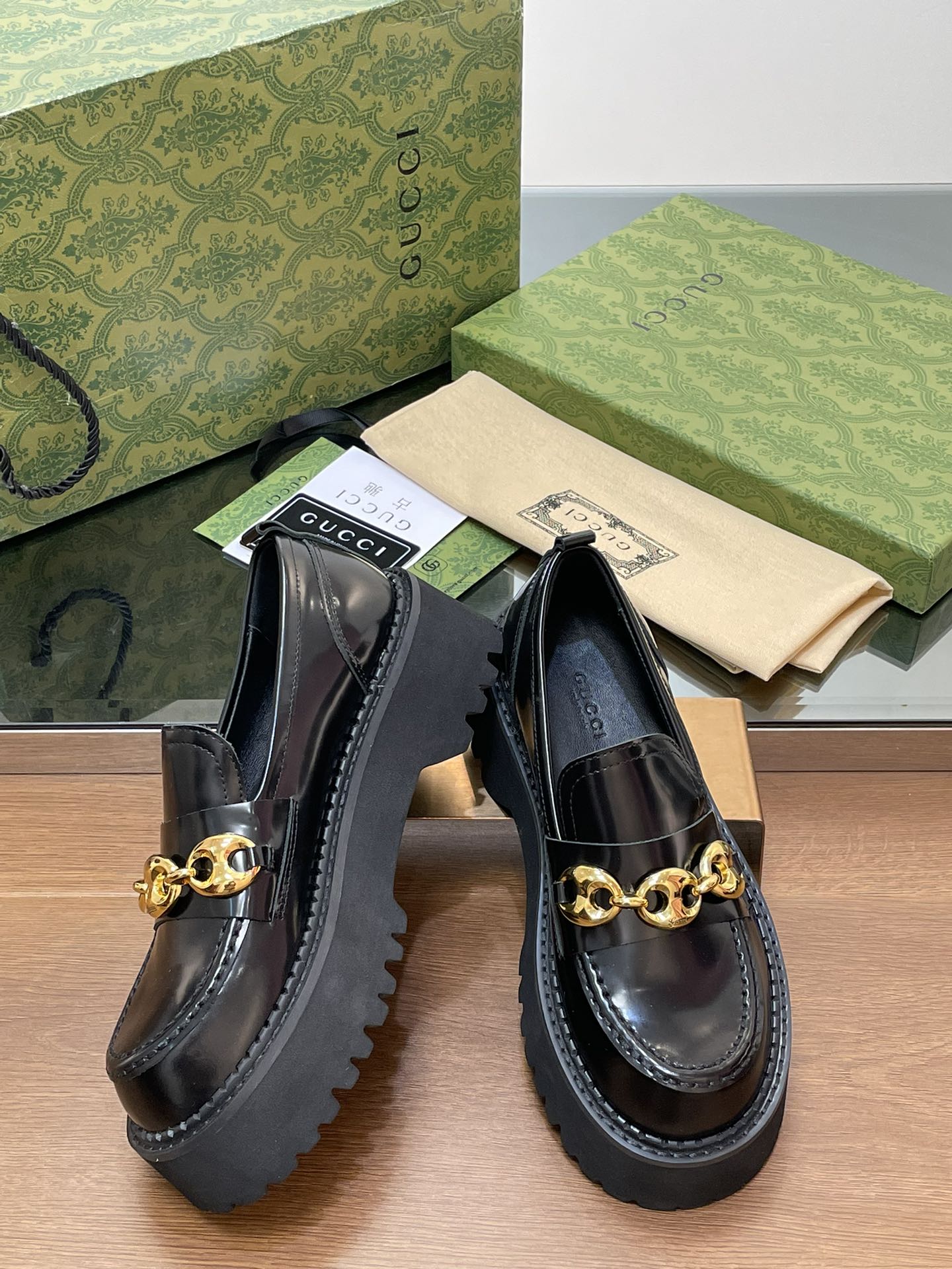Gucci Luxury Footwear Collection 6