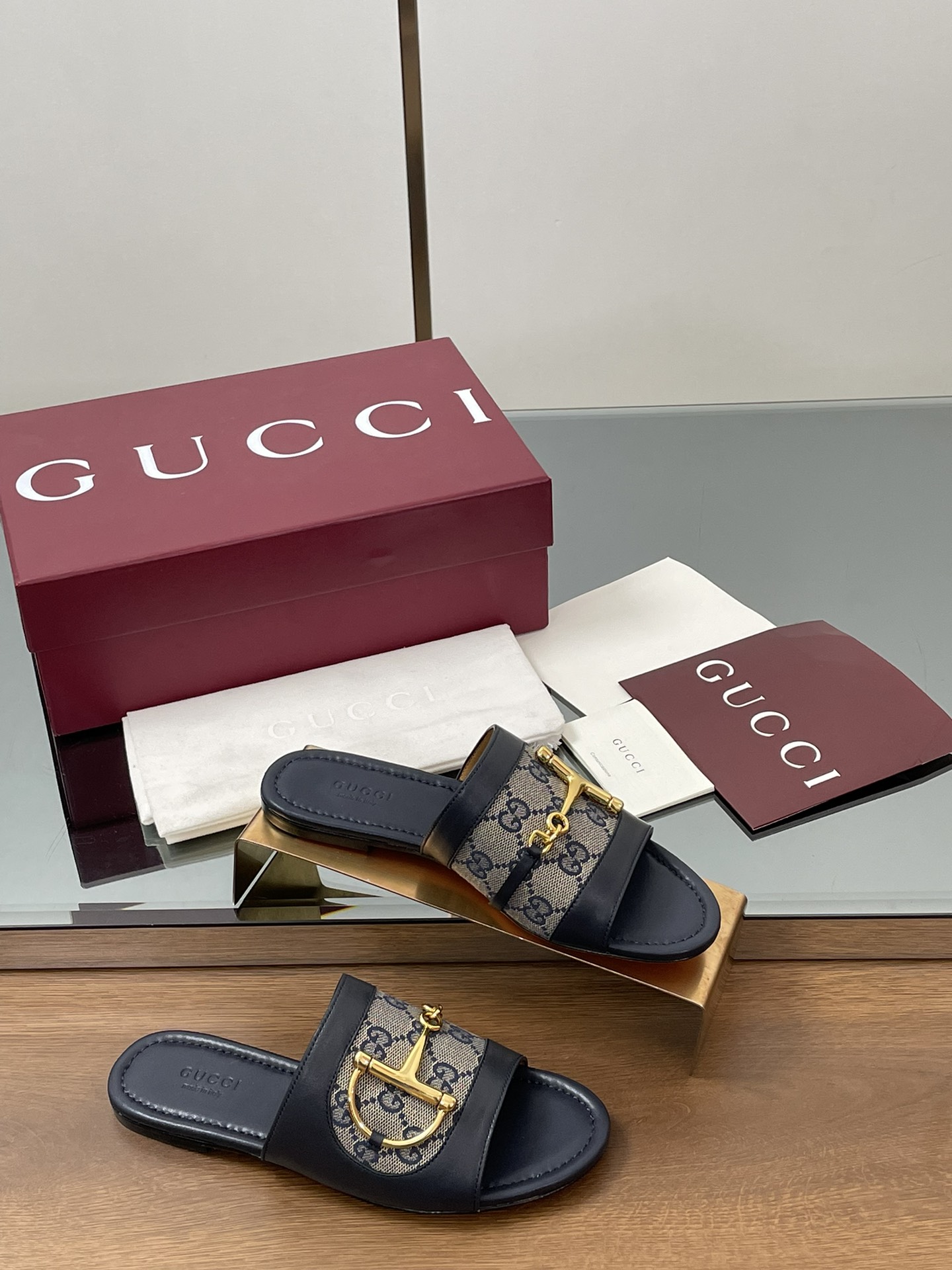 Gucci D-Buckle Slide Sandals Women's Leather Open Toe Slippers 2 i1745404143 573 6