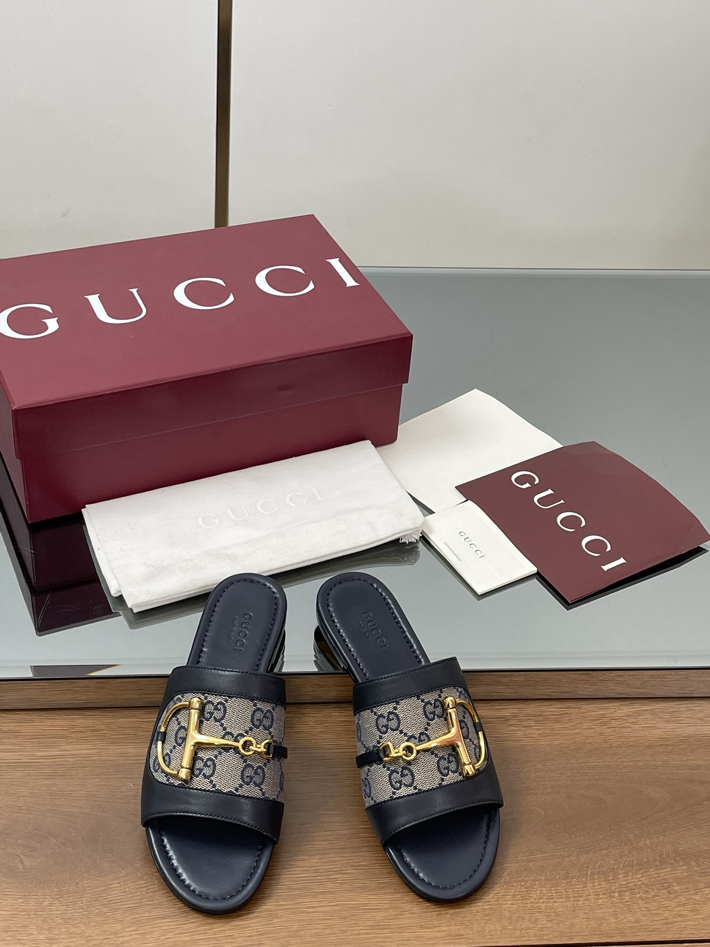 Gucci D-Buckle Slide Sandals Women's Leather Open Toe Slippers 3 i1745404143 942 0