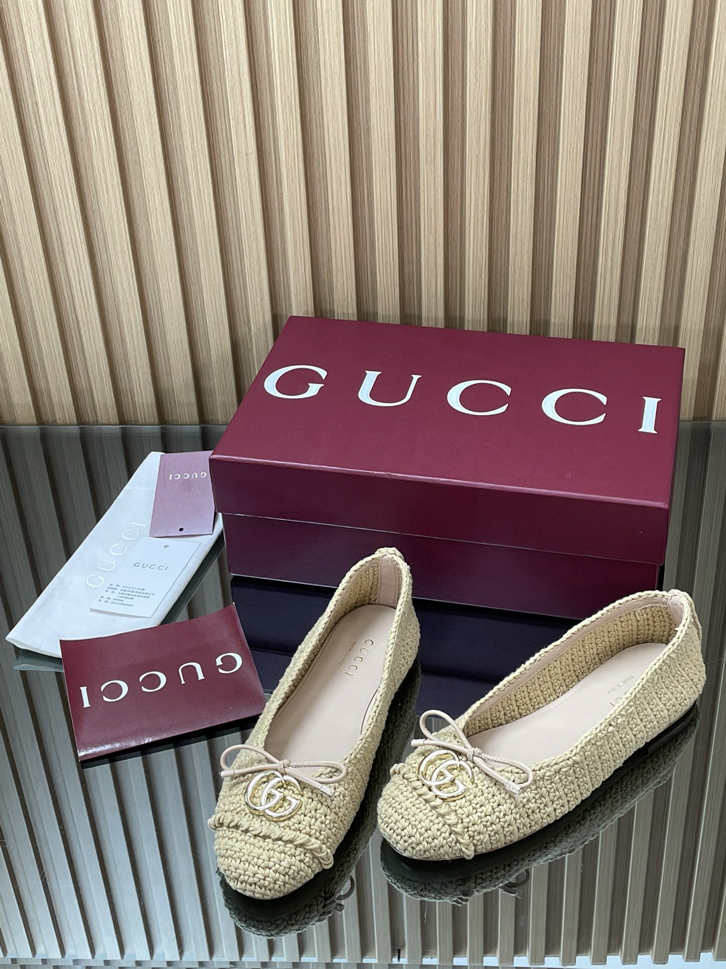 Gucca’s High-End Fine Ballet Shoes with Custom Fabric and Gold Details - 图片 3