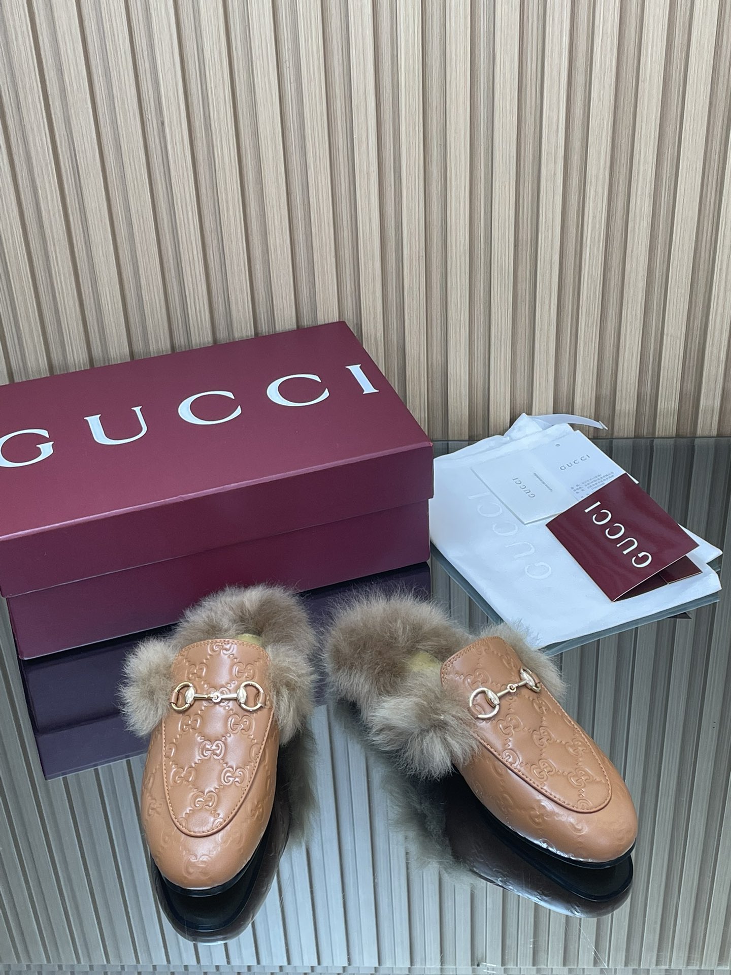 Gucci Jordaan GG Embossed Leather Mules with Horsebit Detail 4 i1759066778 6974 6
