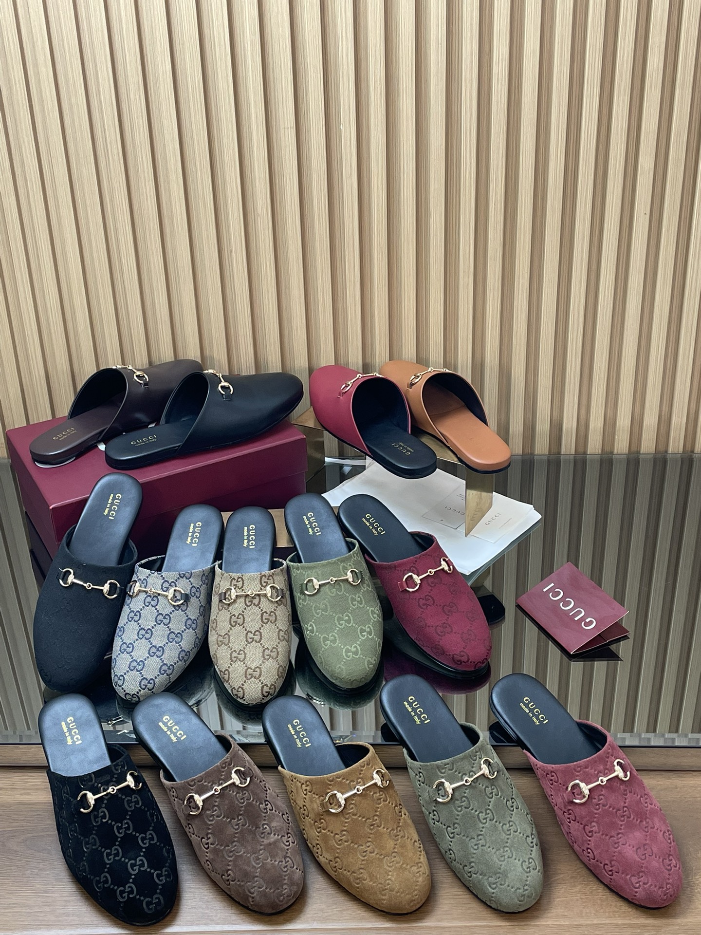 NO:594017,Men's sizes are shipped now. Couple models. Men's and women's sizes 35-45. Muller Loaf half-movers, half-mogs, loafers.19860909男码出货咯情侶款 男女码35-45穆勒乐福半拖拖,半拖毛毛鞋,loafers,Women's Shoes