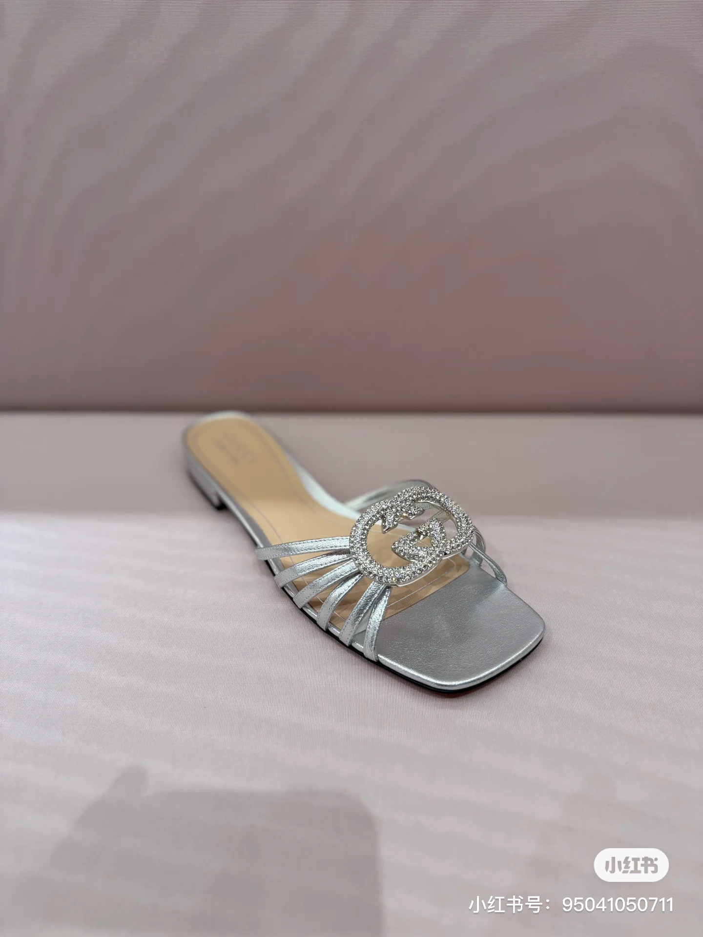 NO:651977,Sandals with flat heels @ high heels Single shoes with medium heels @ high heels, slippers, sandals, slippers19860909凉鞋平跟@高跟 单鞋中跟@高跟,拖鞋,sandals,slippers,Women's Shoes