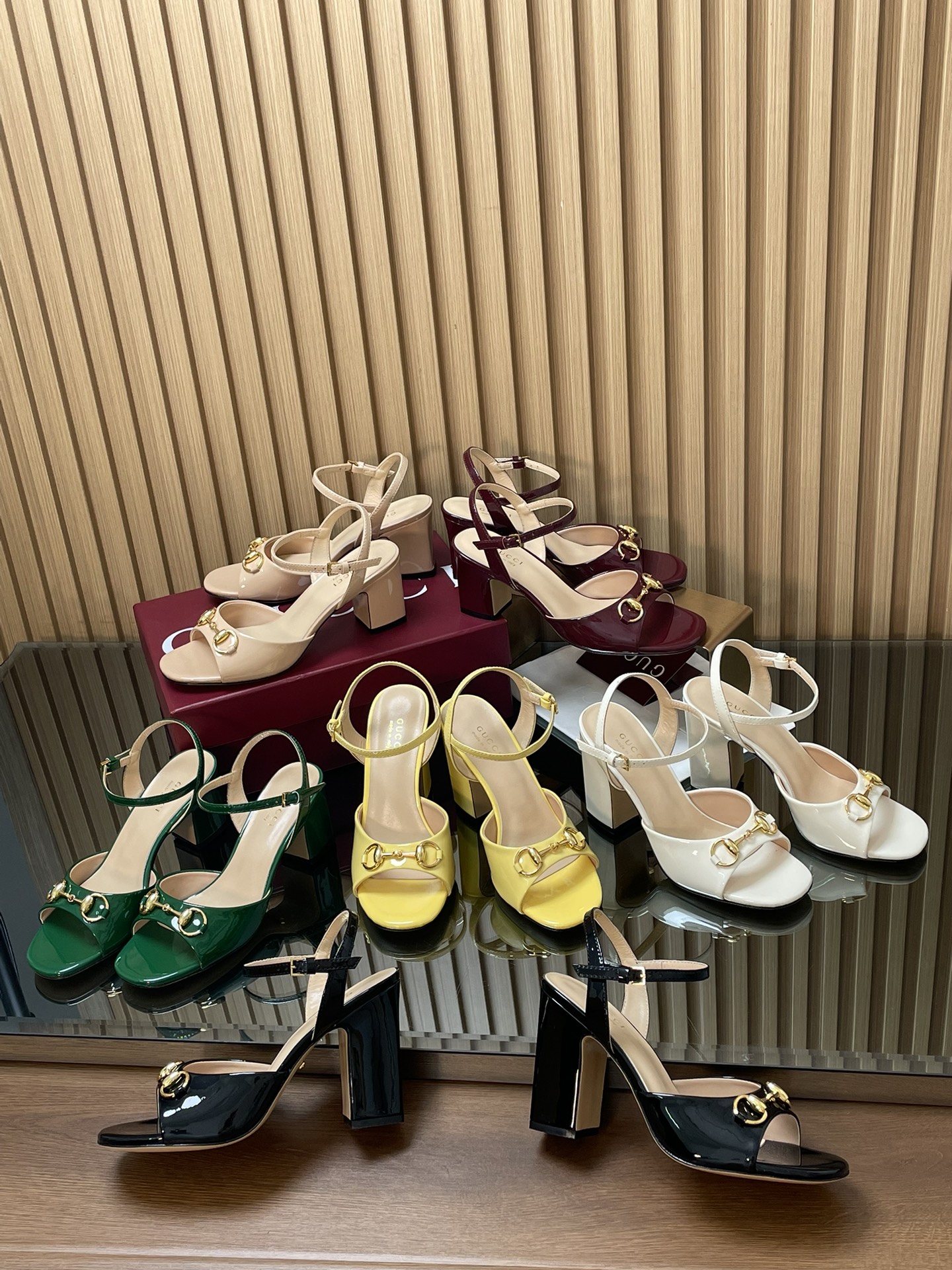 NO:679396,Classic horsebit strap sandals are now available in new colors, high-heeled sandals, sandals, high heels19860909现货出经典马衔扣一字带凉鞋焕新配色,高跟鞋凉鞋,sandals,high heels,Women's Shoes