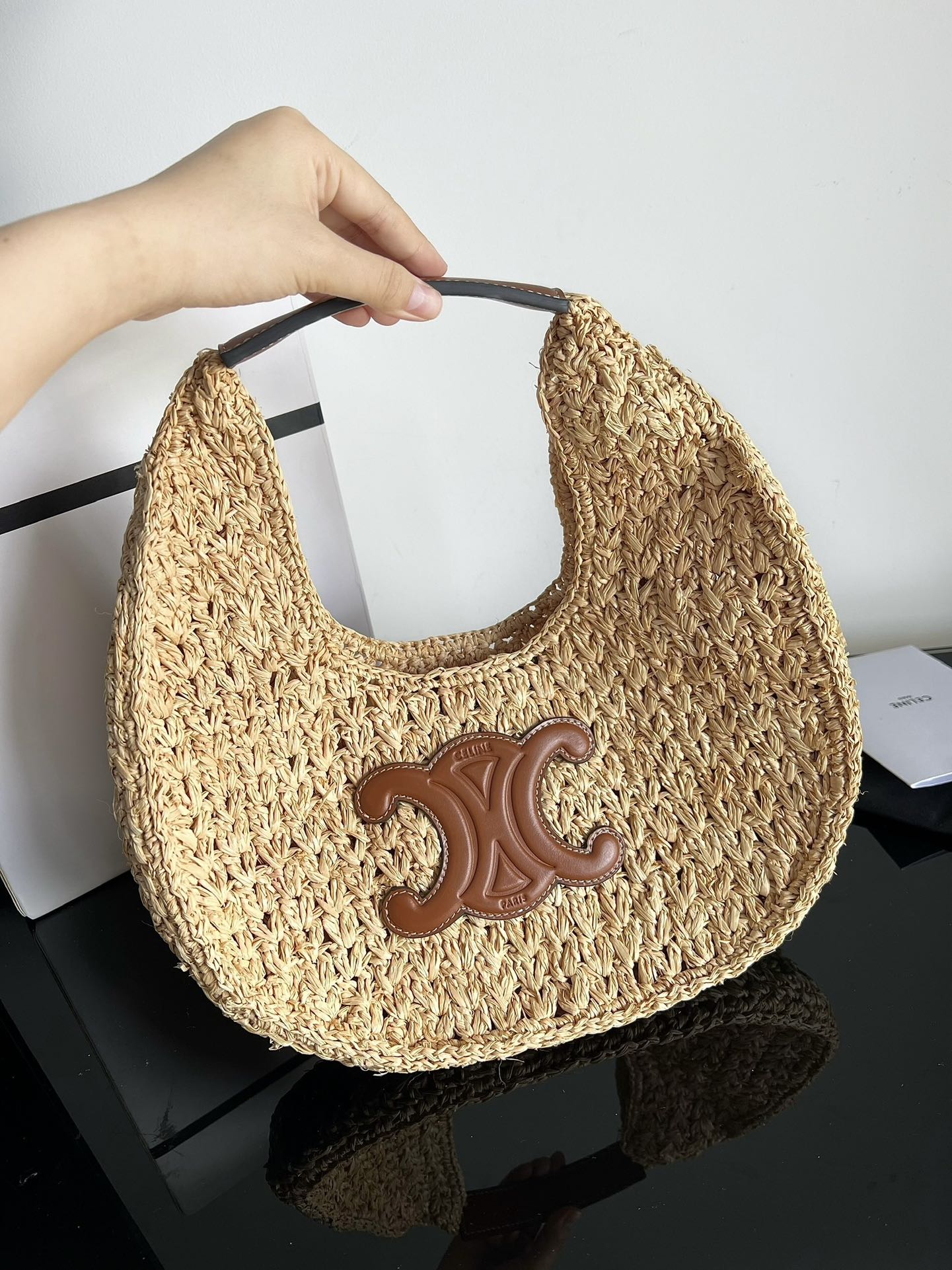 Celine CLASSIC PANIER plant material and cow leather HOBO handbag, hand-woven moon bag armpit bag, size: 33