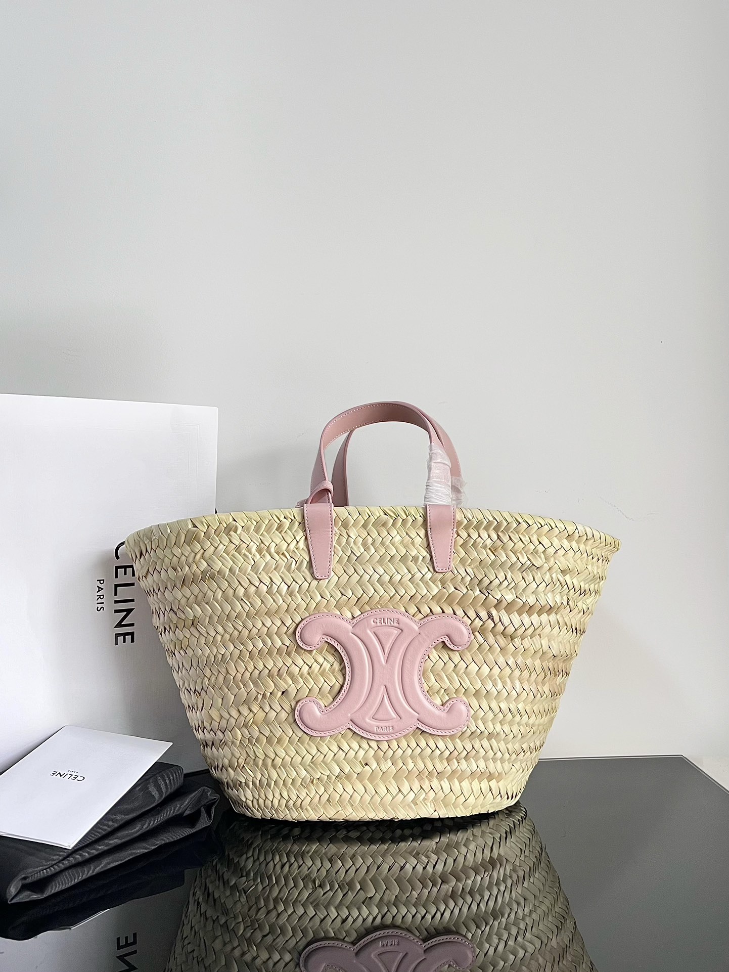 Celine ysl classic palm leaf and cowhide basket bag with original cowhide, straw woven vegetable basket size: 25 x 25 x 15 (bag mouth length 45)